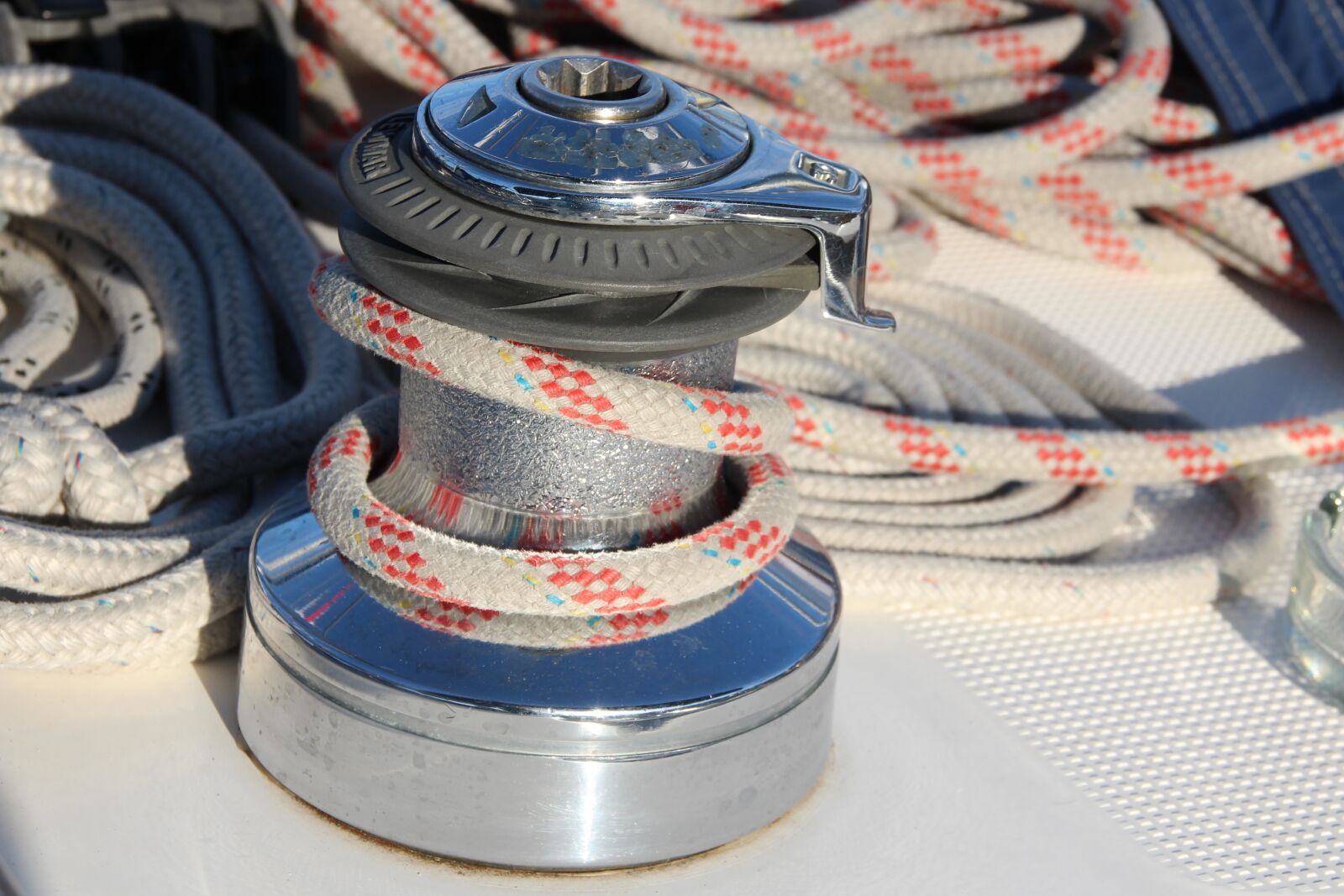Canon EOS 600D (Rebel EOS T3i / EOS Kiss X5) sample photo. Rigging, sails, water photography