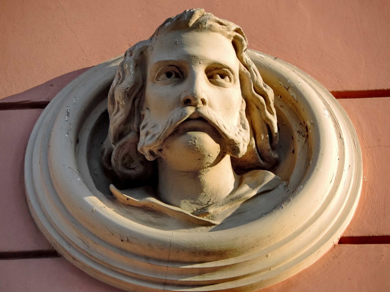 Nikon Coolpix P520 sample photo. Baroque, face, mustache, shadow photography