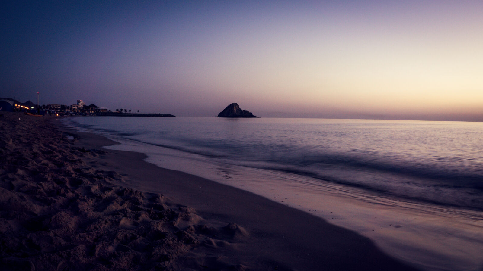 Sony a6000 sample photo. Beach, gradient, hue, isaland photography