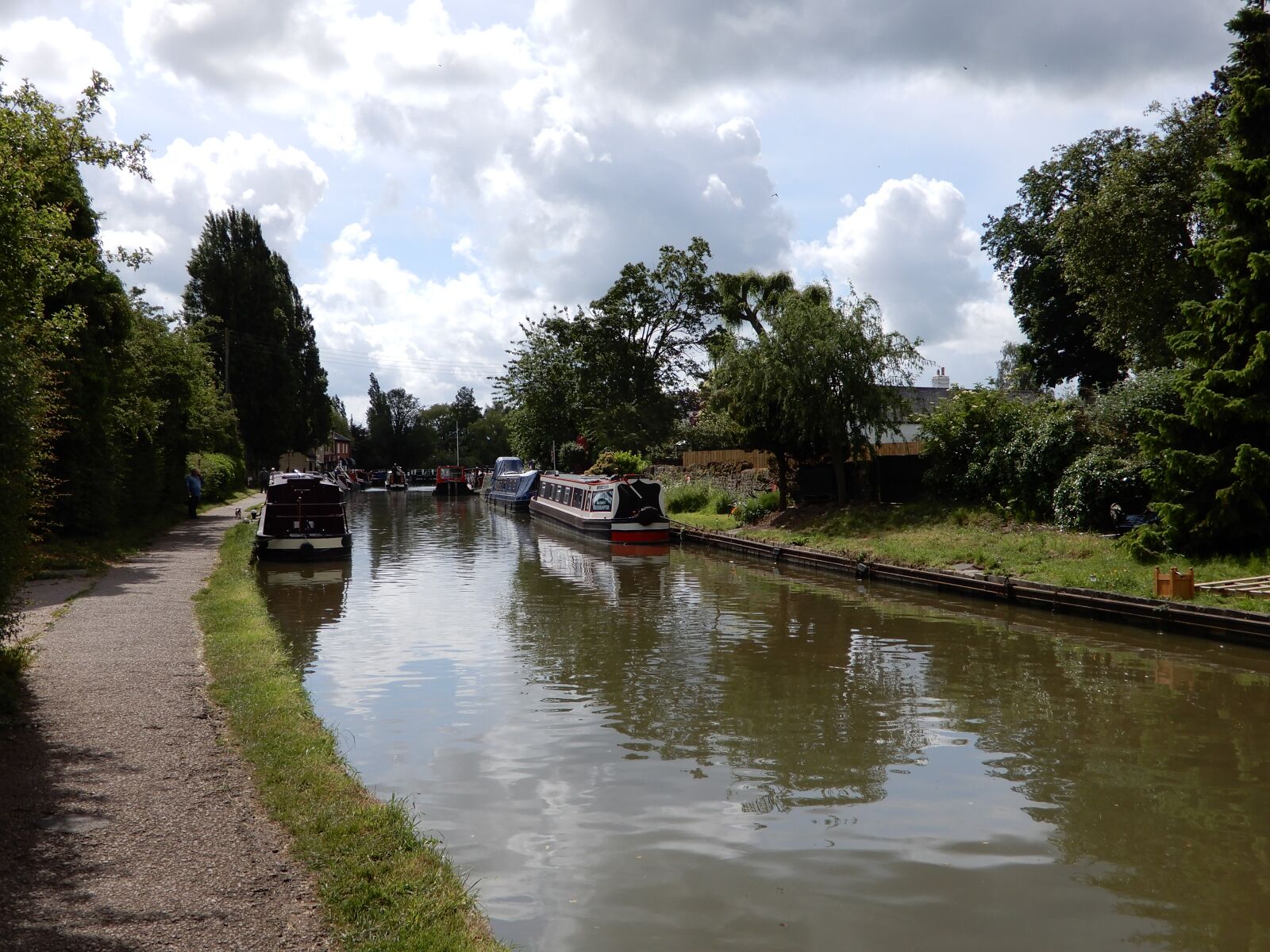 Nikon Coolpix A900 sample photo. Canal, boat, england photography