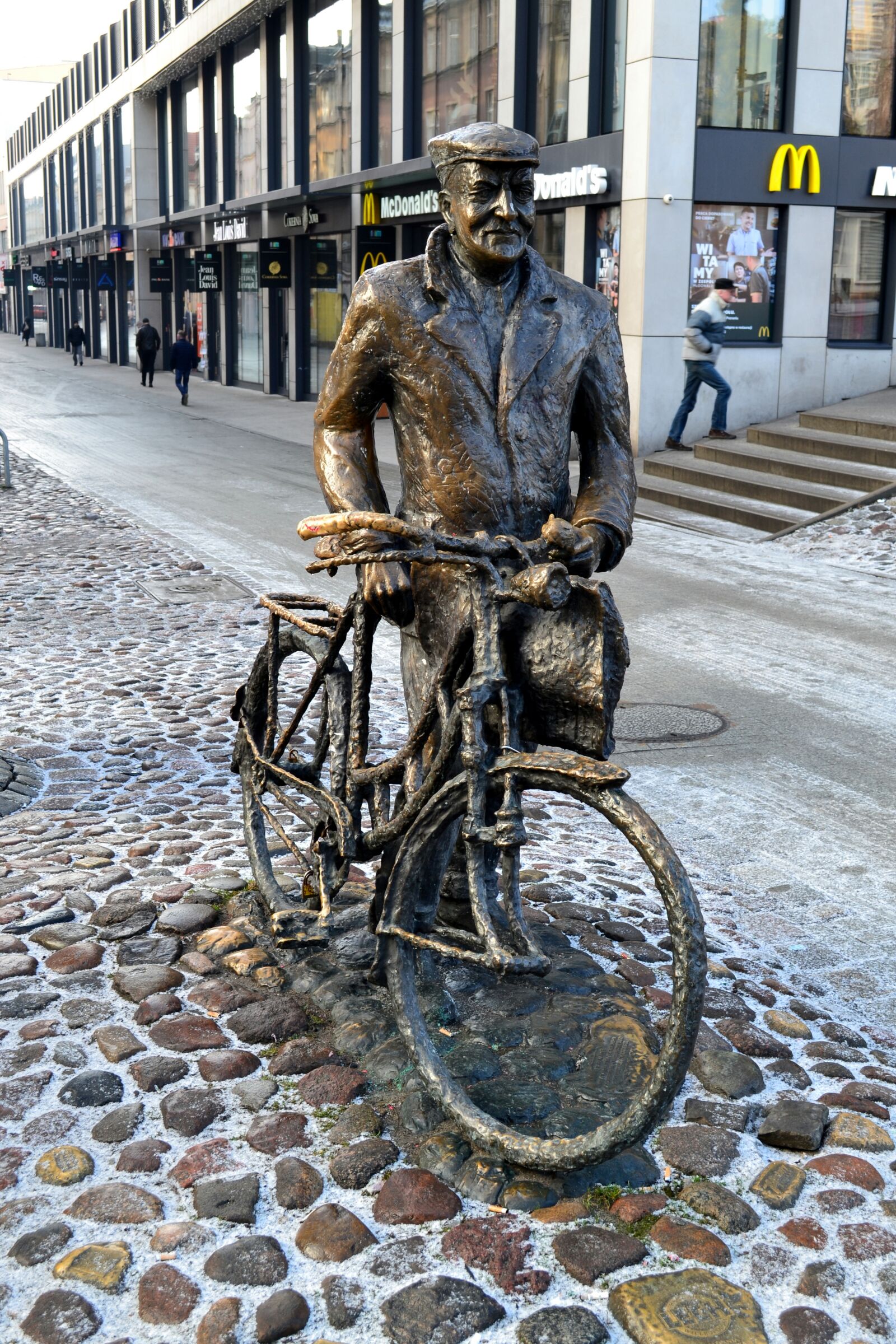 Nikon D3100 sample photo. Monument, poznan, poland photography