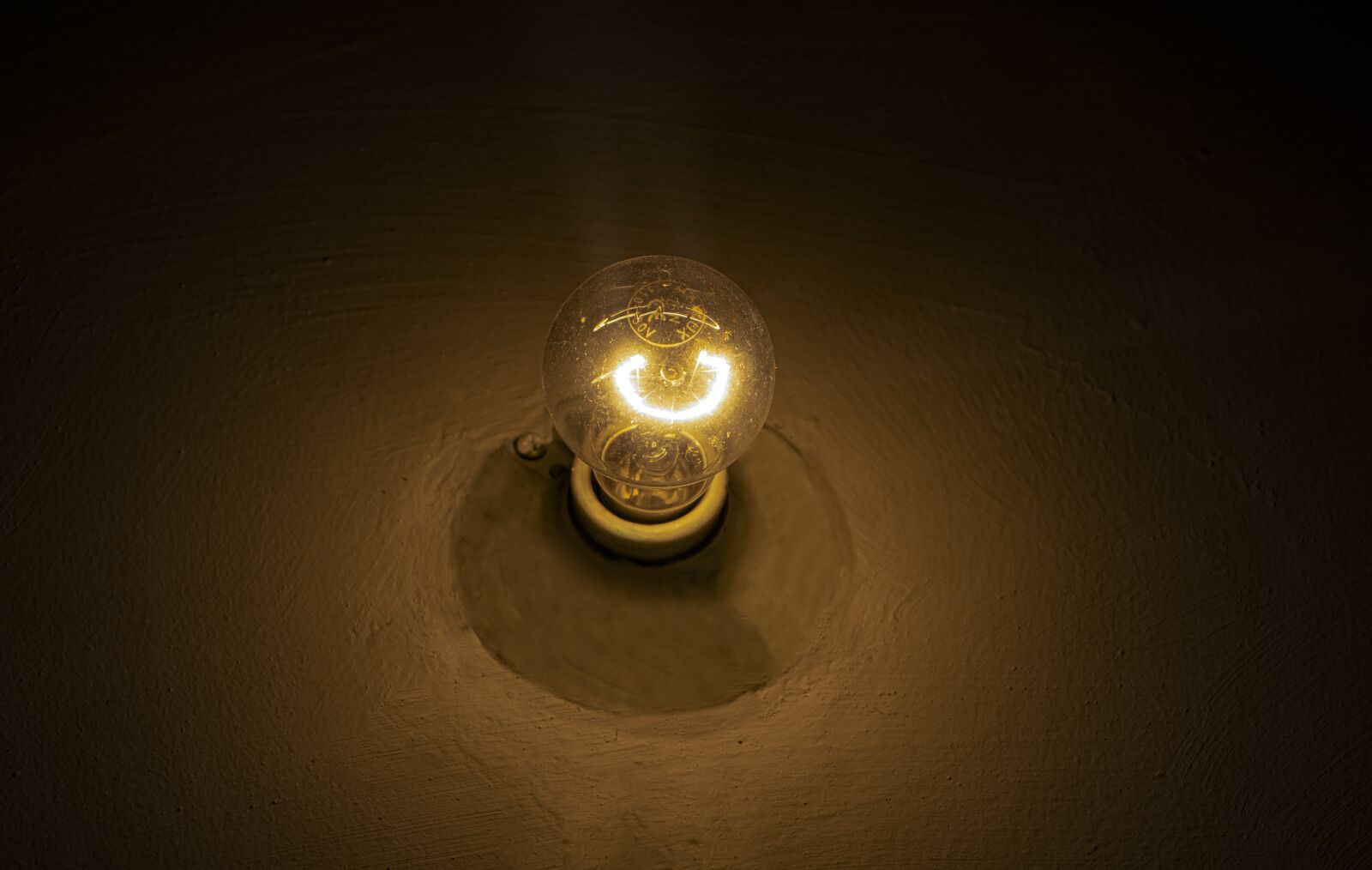 Nikon D5300 sample photo. Bulb, light, notion photography