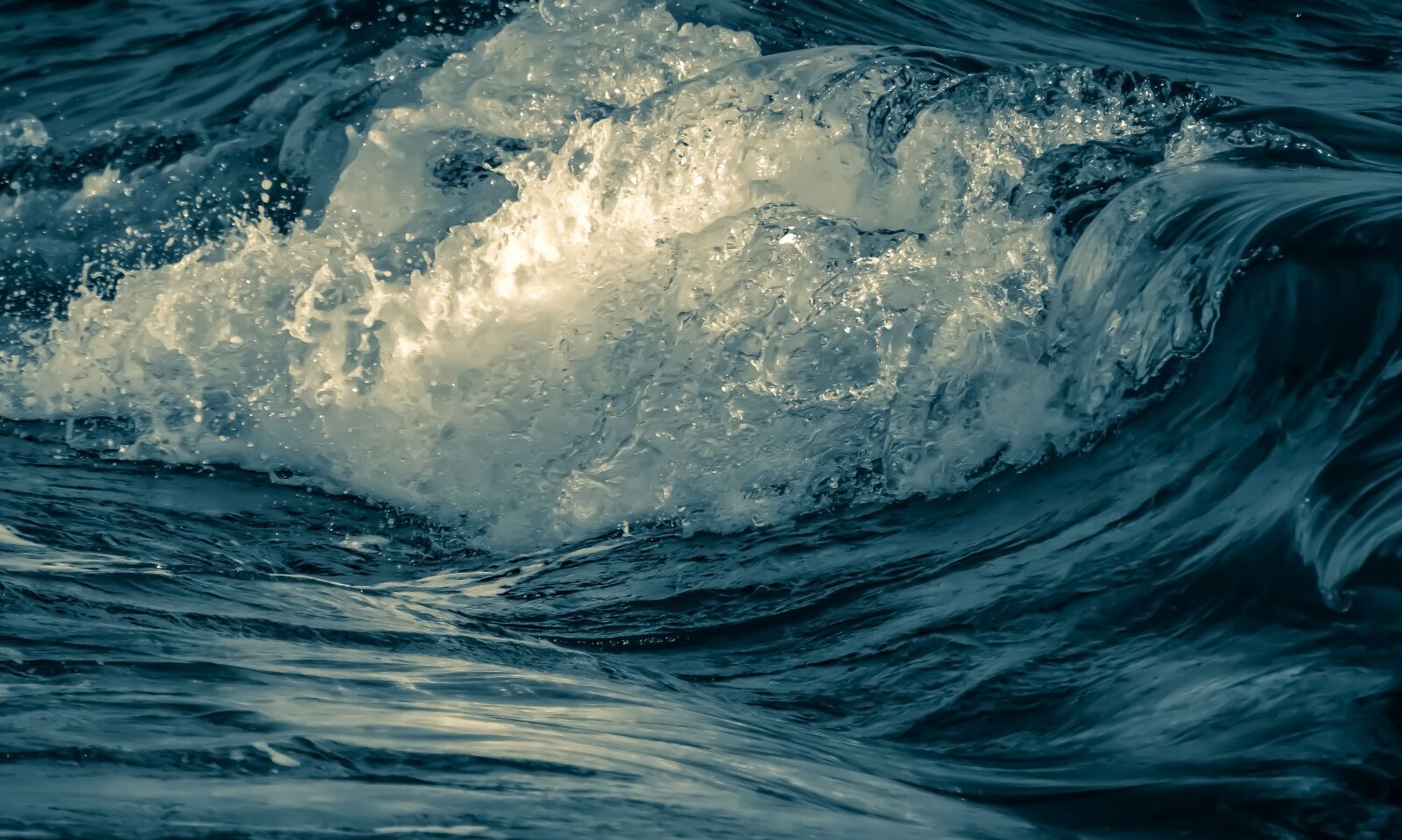 Nikon D3300 sample photo. Wave, surf, water photography