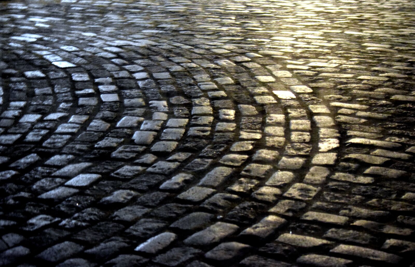 Nikon D3300 sample photo. Brick, road, street photography