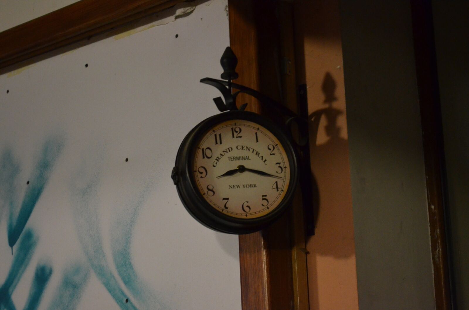 Nikon D5100 sample photo. Clock, decor, time photography