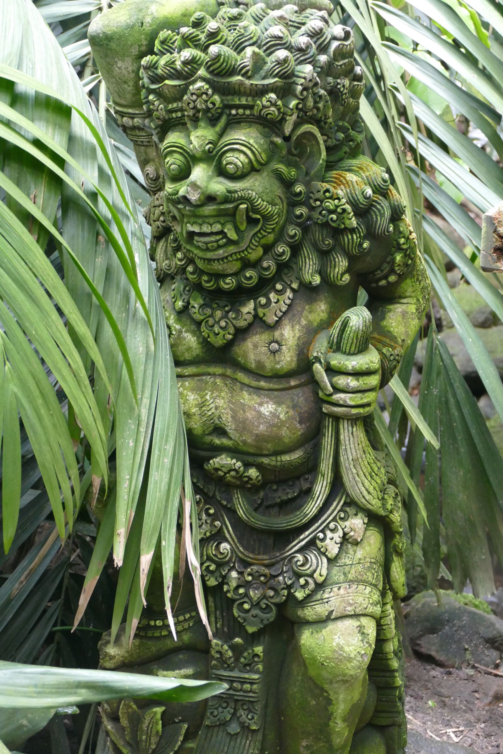 Panasonic Lumix DMC-FZ1000 sample photo. Asia, figure, holzfigur photography