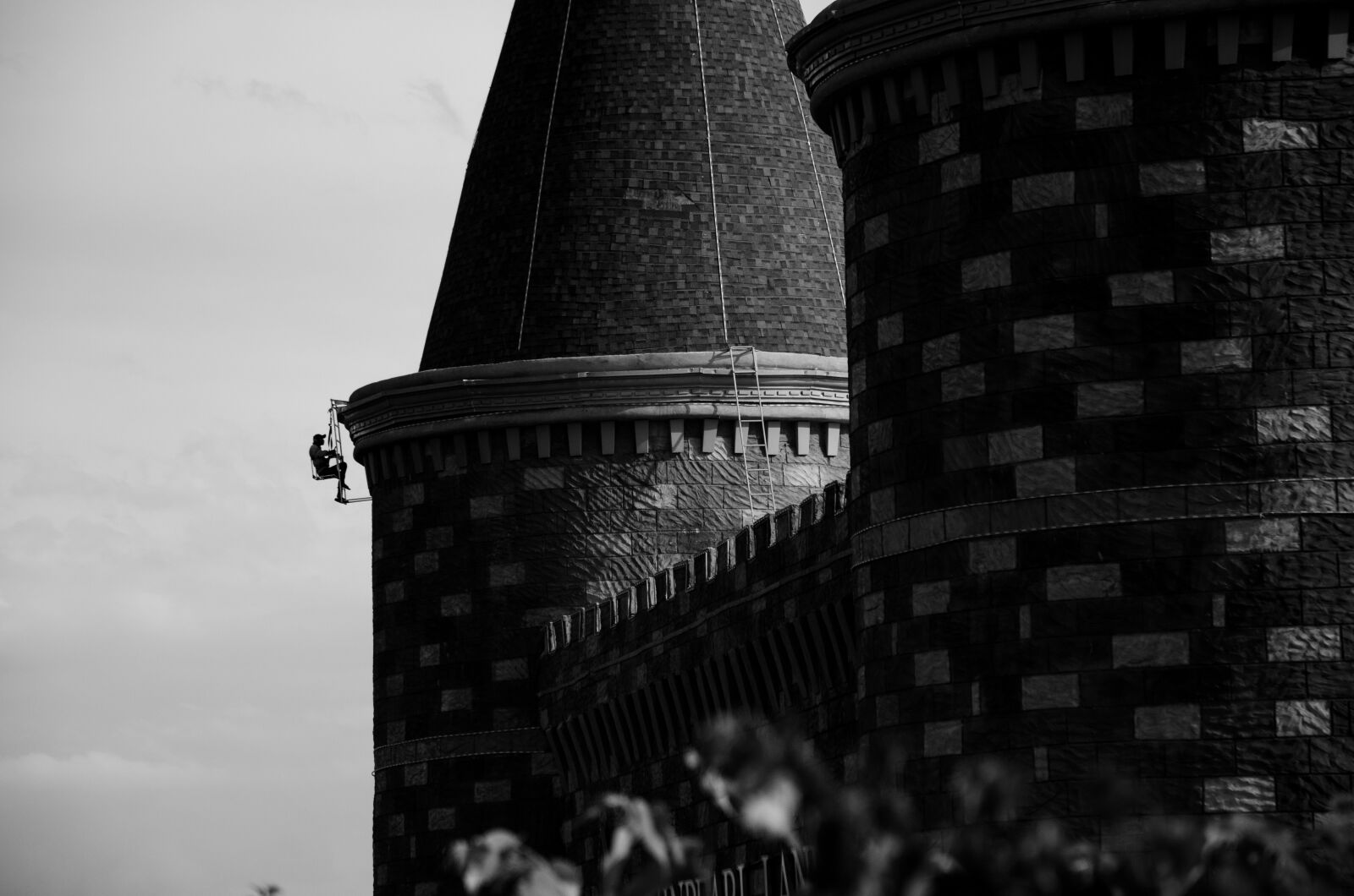 Nikon D7000 sample photo. Black and white, people photography