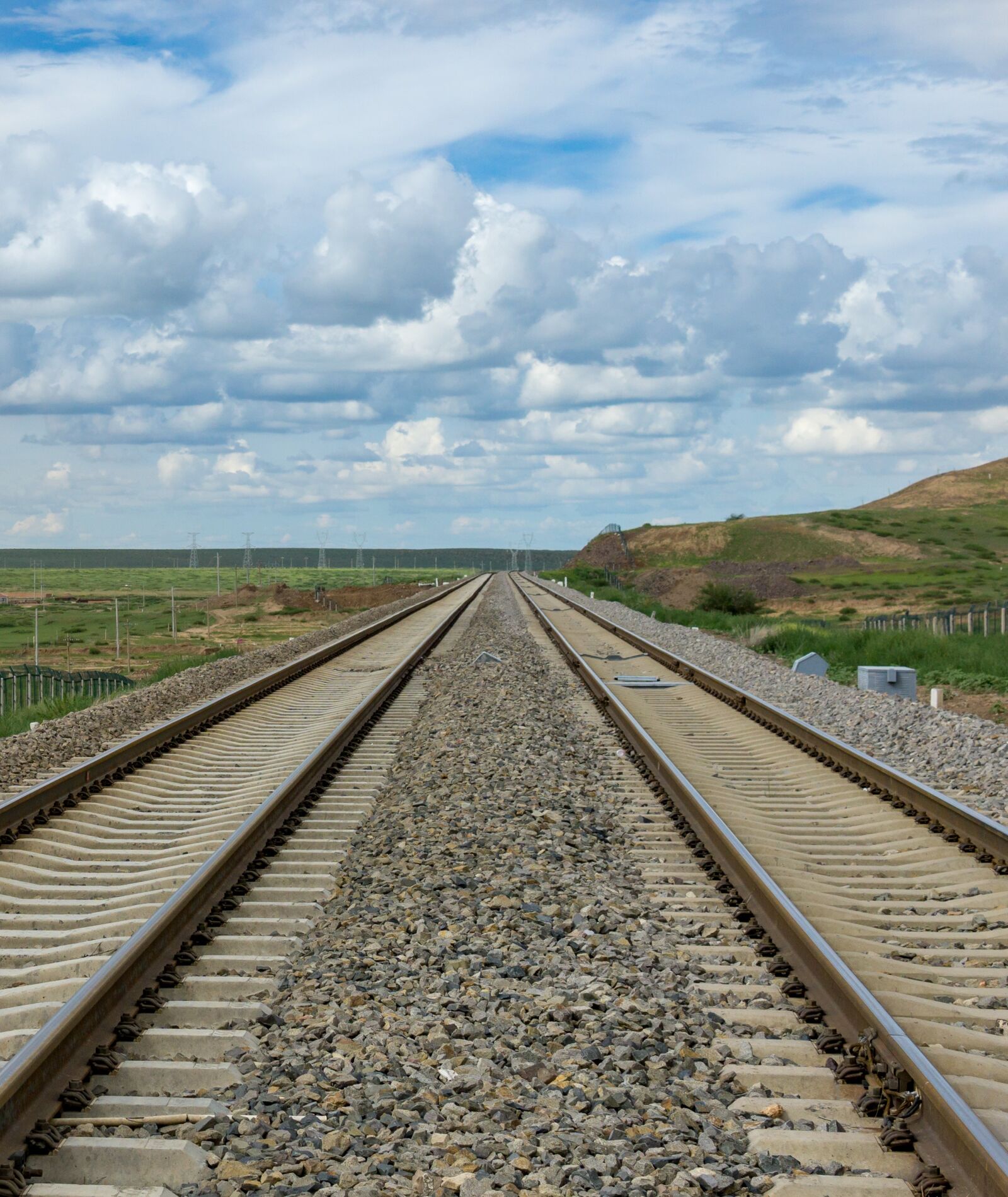 Sony a5100 sample photo. Railway, rail, distance photography