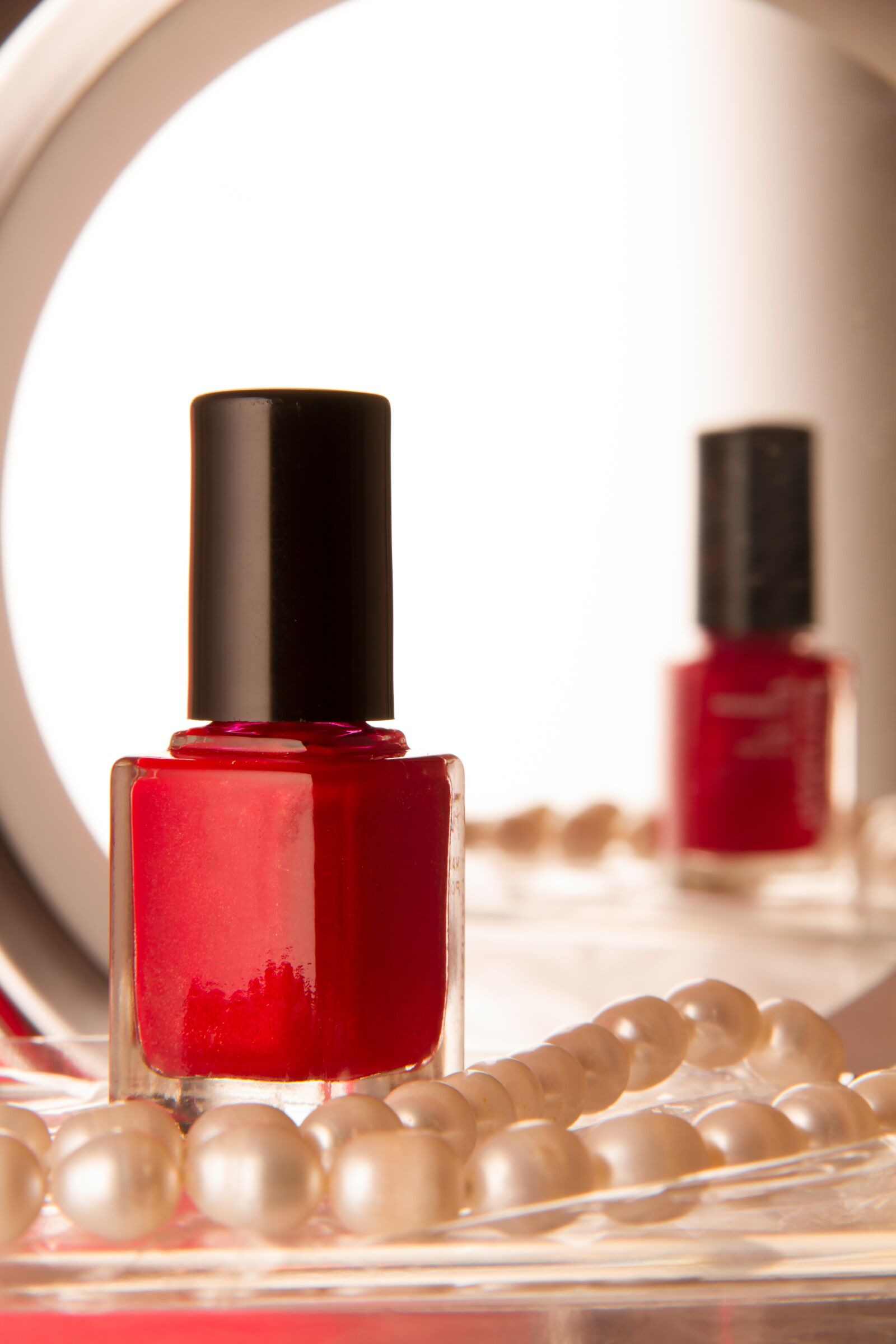 Canon EOS 7D sample photo. Nail varnish, beads, jewellery photography