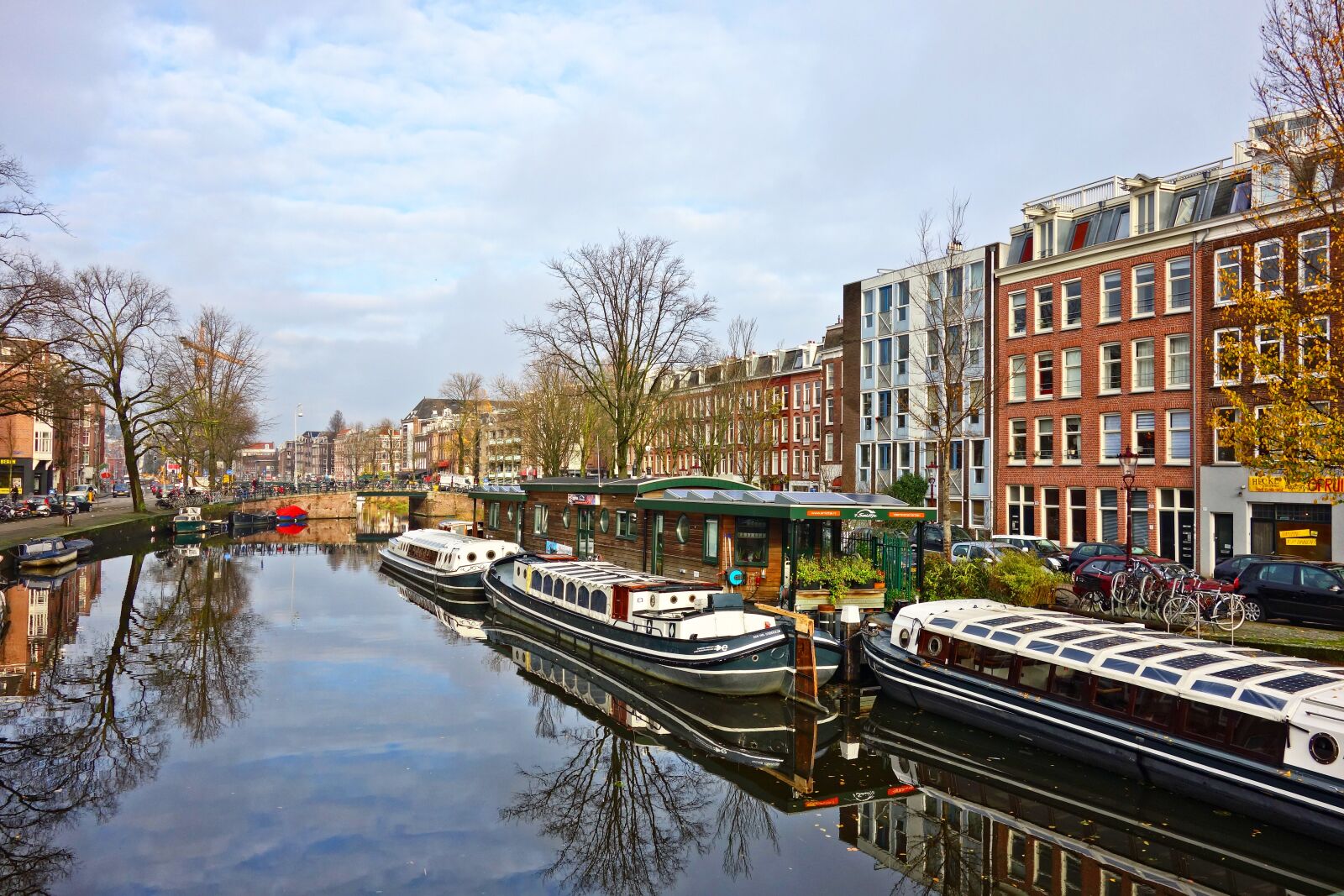 Sony Cyber-shot DSC-RX100 sample photo. Canal, boat, architecture photography
