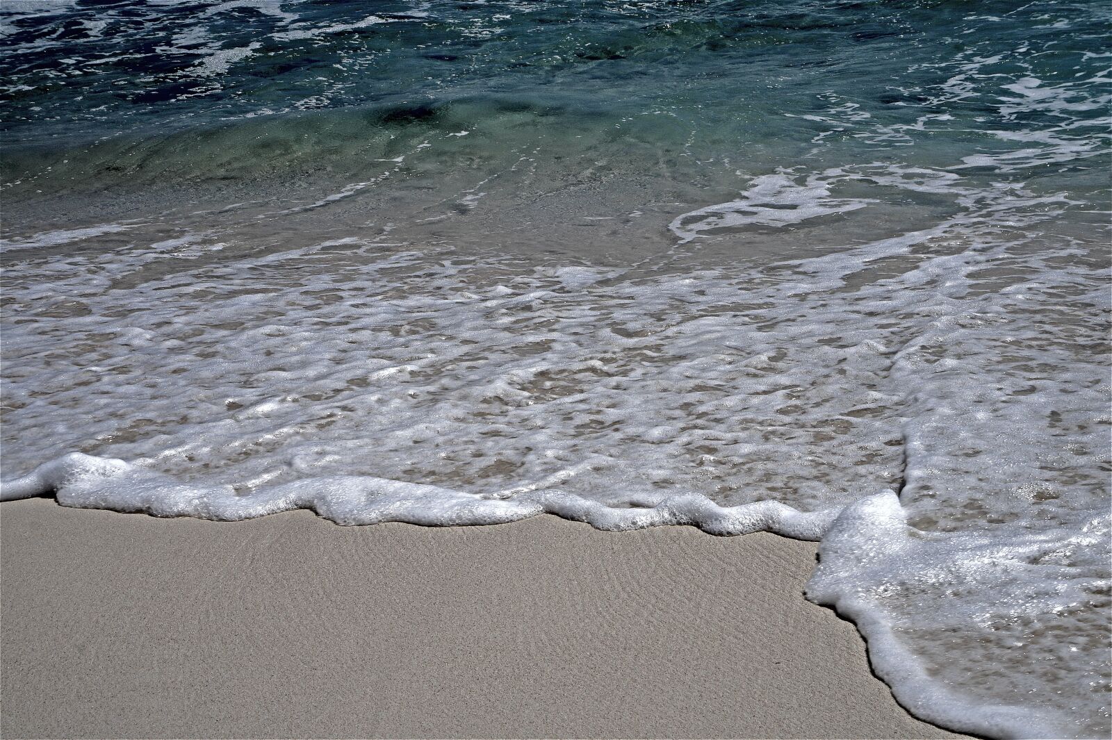 Sony Alpha a3000 sample photo. Beach, waves, sea photography