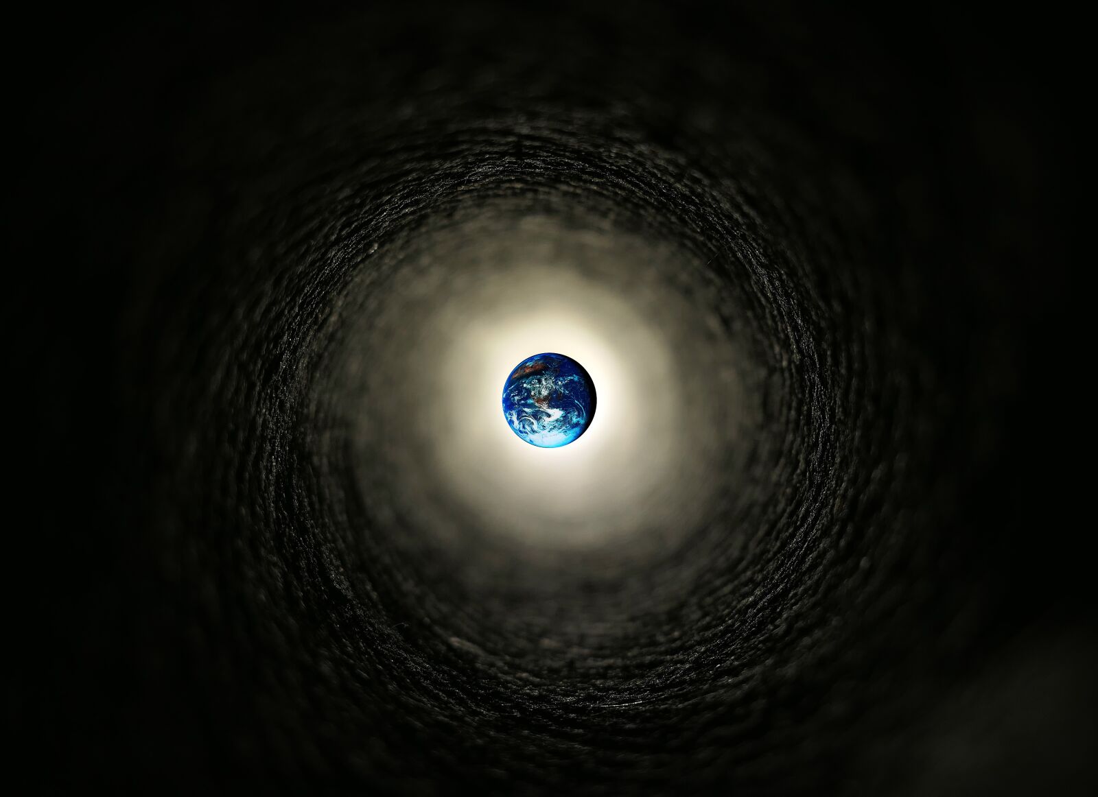 Panasonic Lumix DMC-LX10 (Lumix DMC-LX15) sample photo. Ball, earth, glass photography