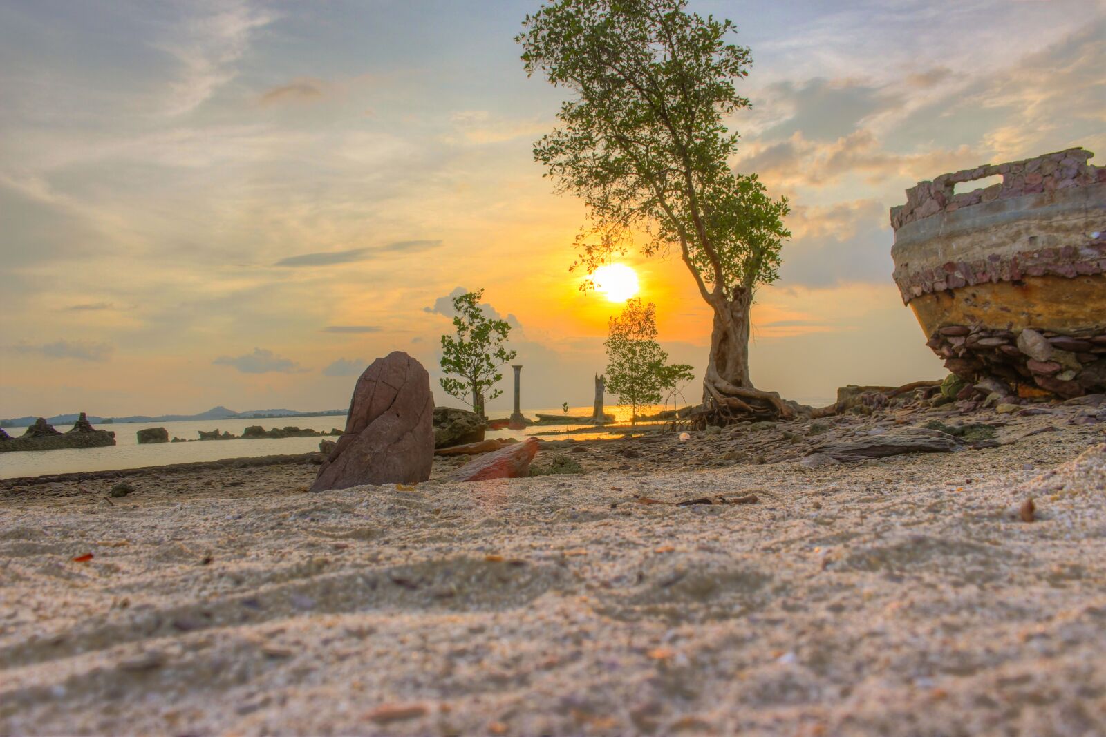 Canon EOS 600D (Rebel EOS T3i / EOS Kiss X5) sample photo. Sunset, landscape, nature photography