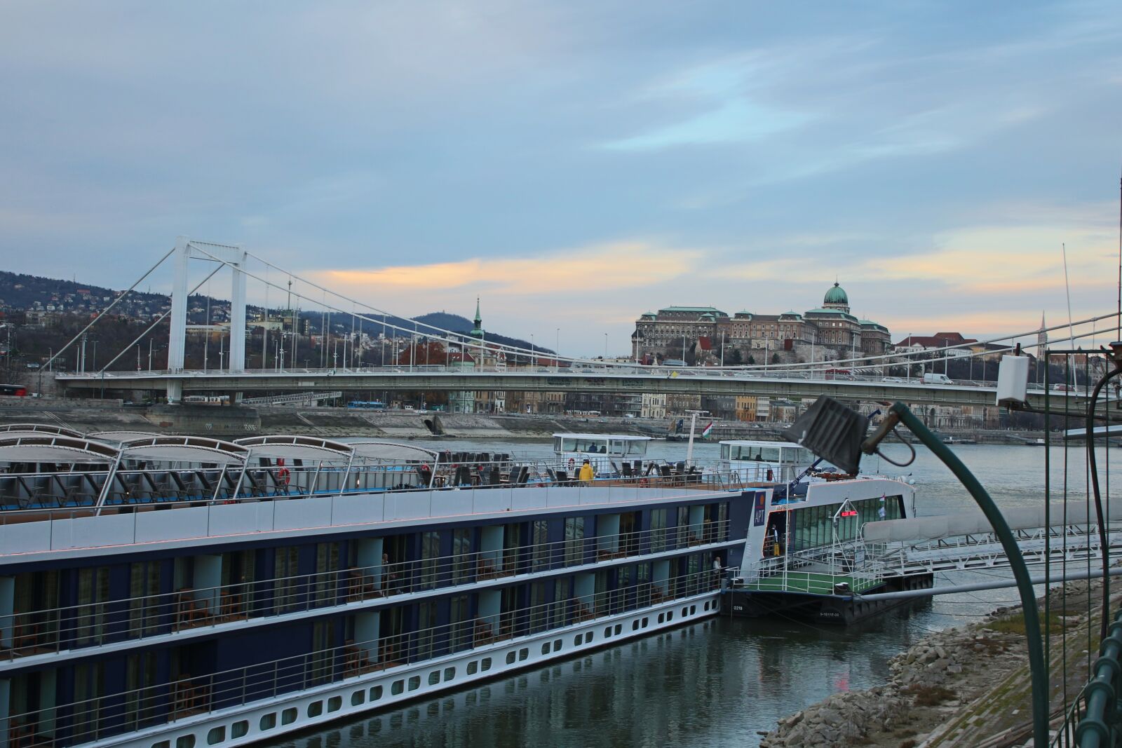 Canon EOS 650D (EOS Rebel T4i / EOS Kiss X6i) sample photo. Danube river, elizabeth bridge photography