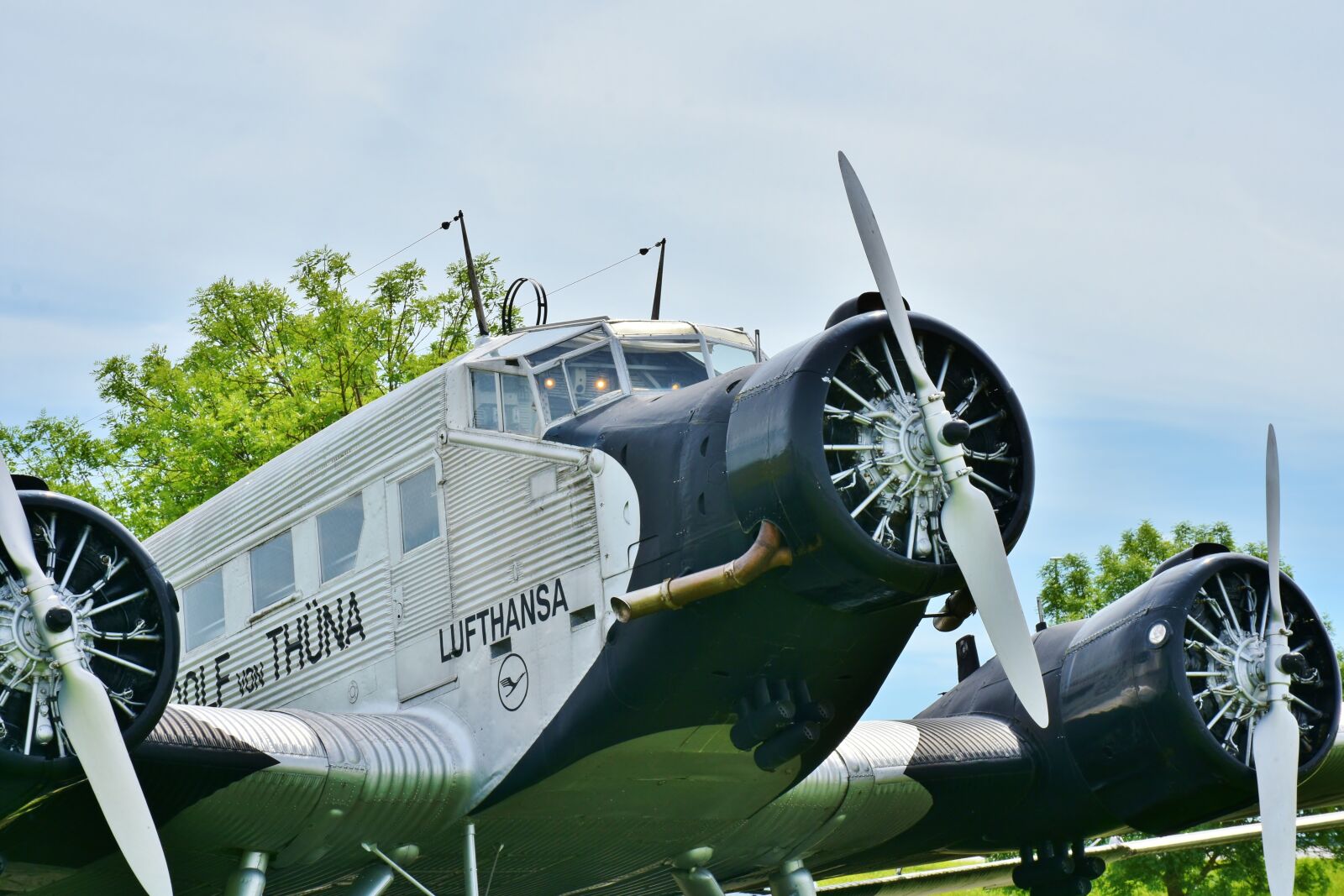 Nikon D7200 sample photo. Vintage aircraft, cockpit, airshow photography