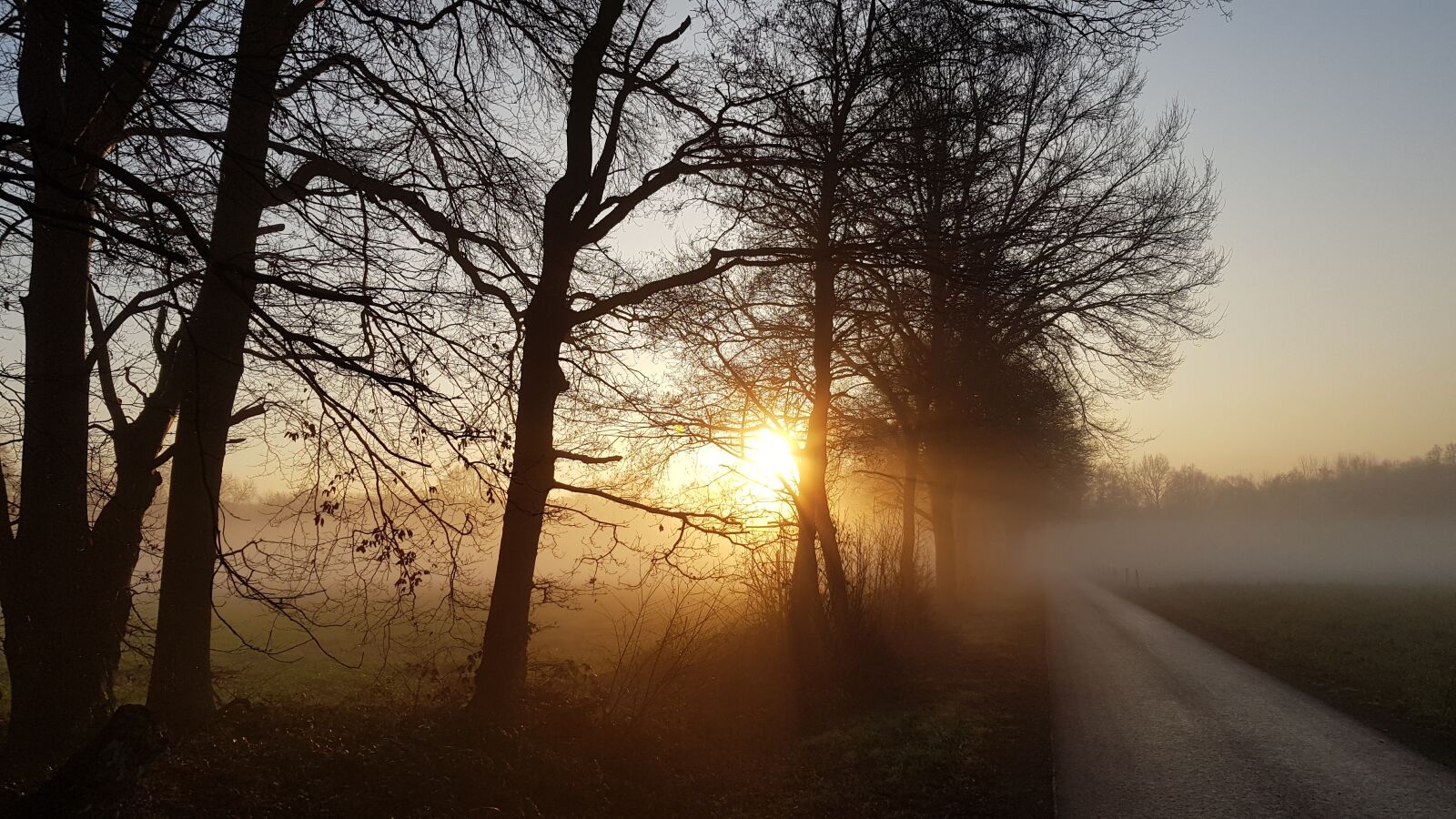 Samsung Galaxy S8+ sample photo. Sunrise, sun, landscape photography