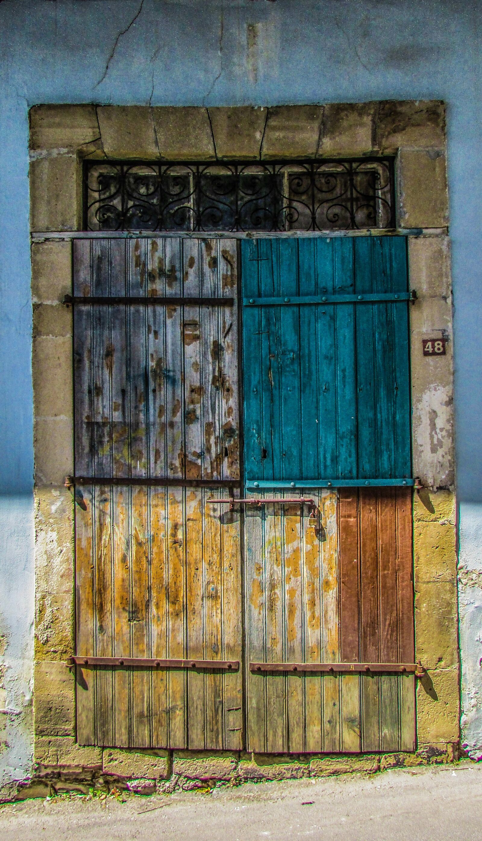 Canon PowerShot SX400 IS sample photo. Door, old, traditional photography