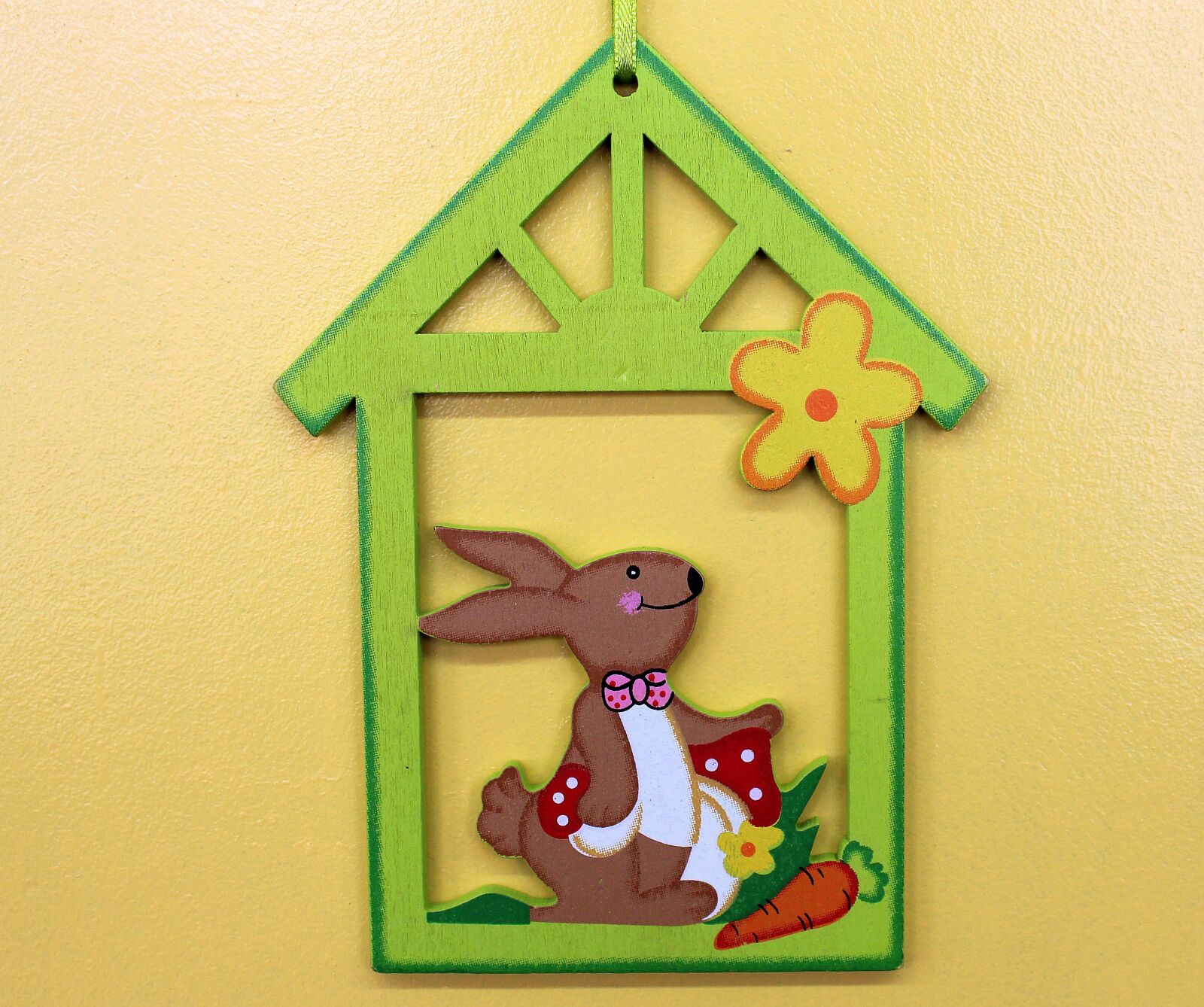 Canon EOS 1200D (EOS Rebel T5 / EOS Kiss X70 / EOS Hi) sample photo. Pendant, bunny, easter photography