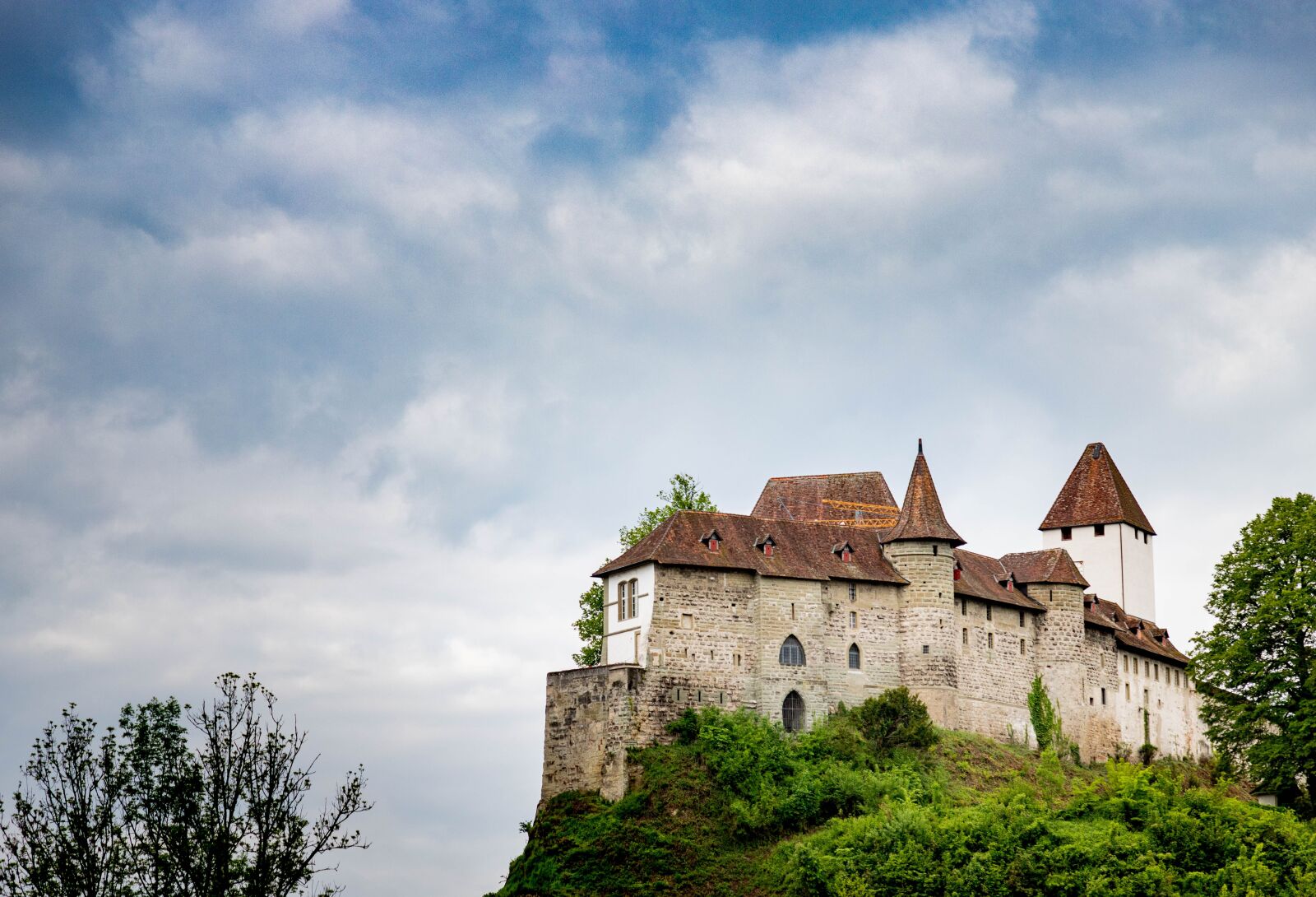 Canon EOS 6D Mark II sample photo. Castle, sky, landscape photography