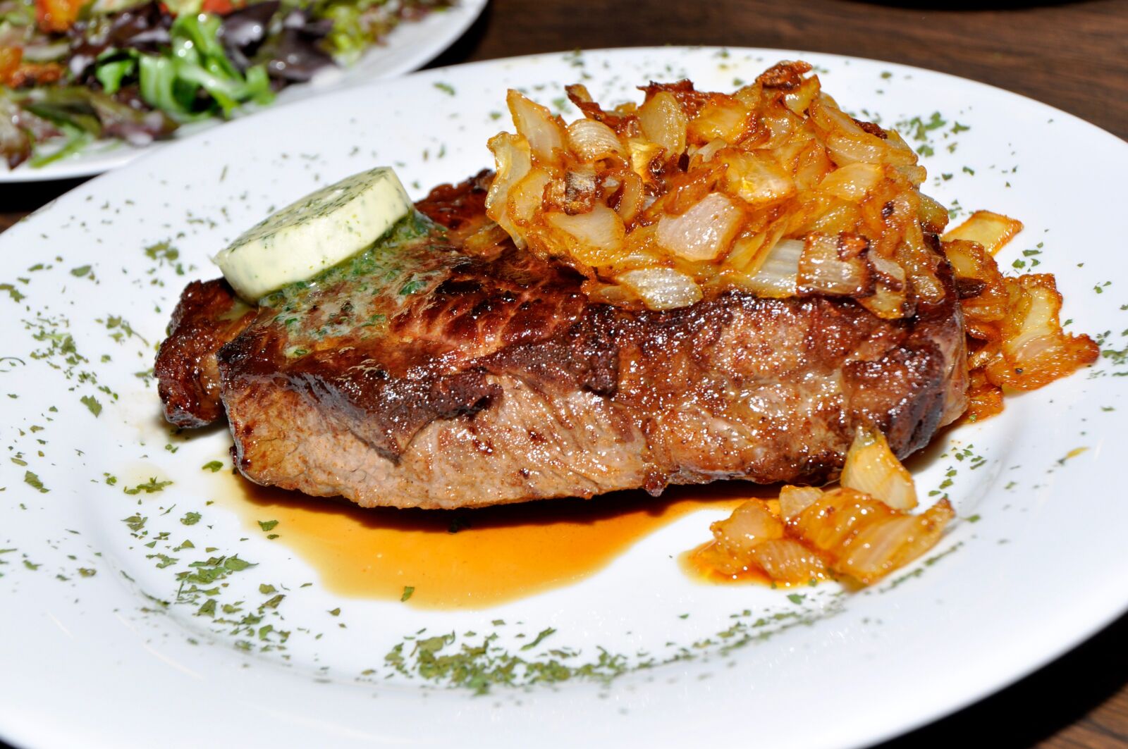 Nikon D5000 sample photo. Rumpsteak, beef, meat photography