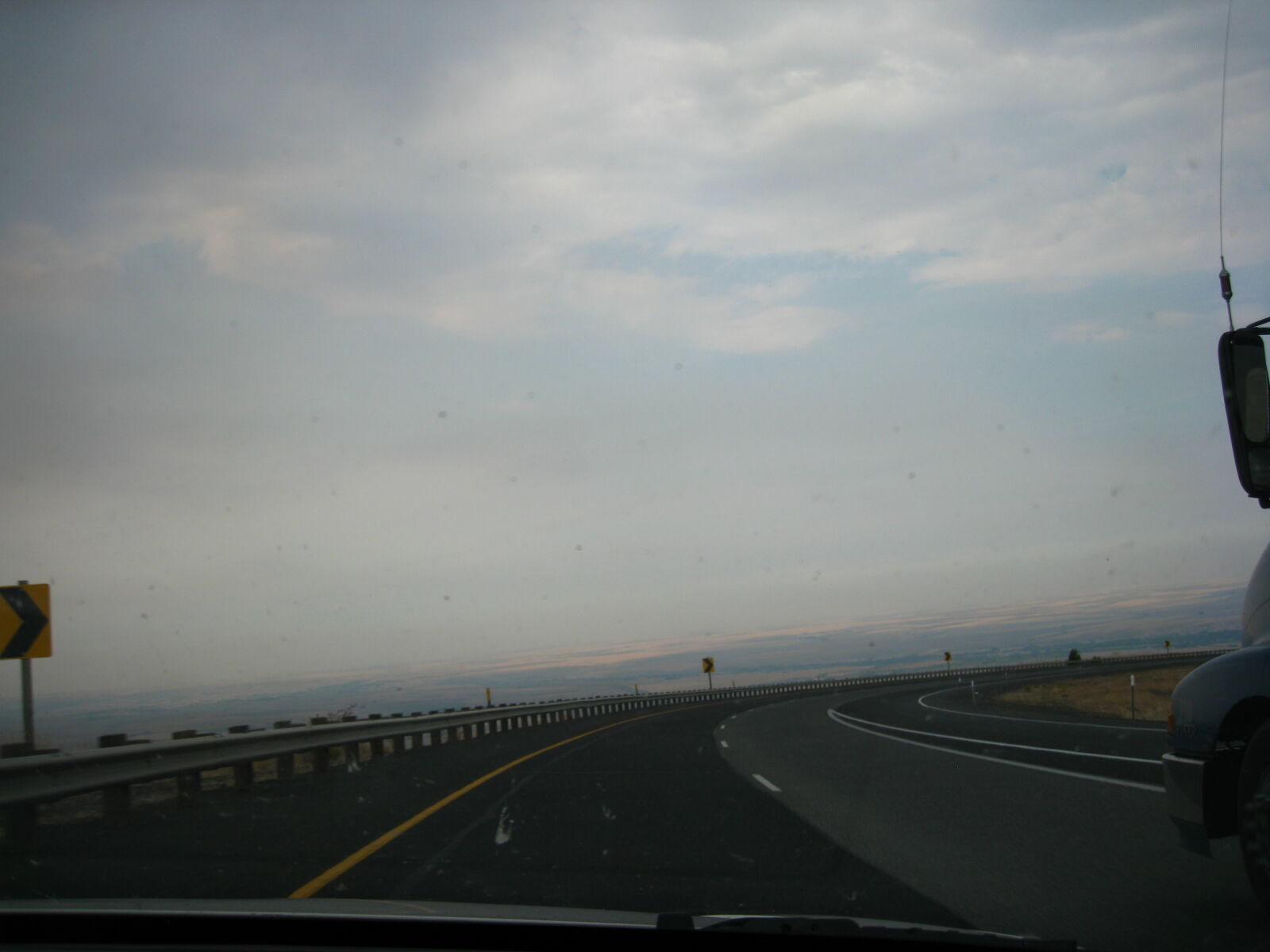 Canon POWERSHOT SD950 IS sample photo. Highway photography