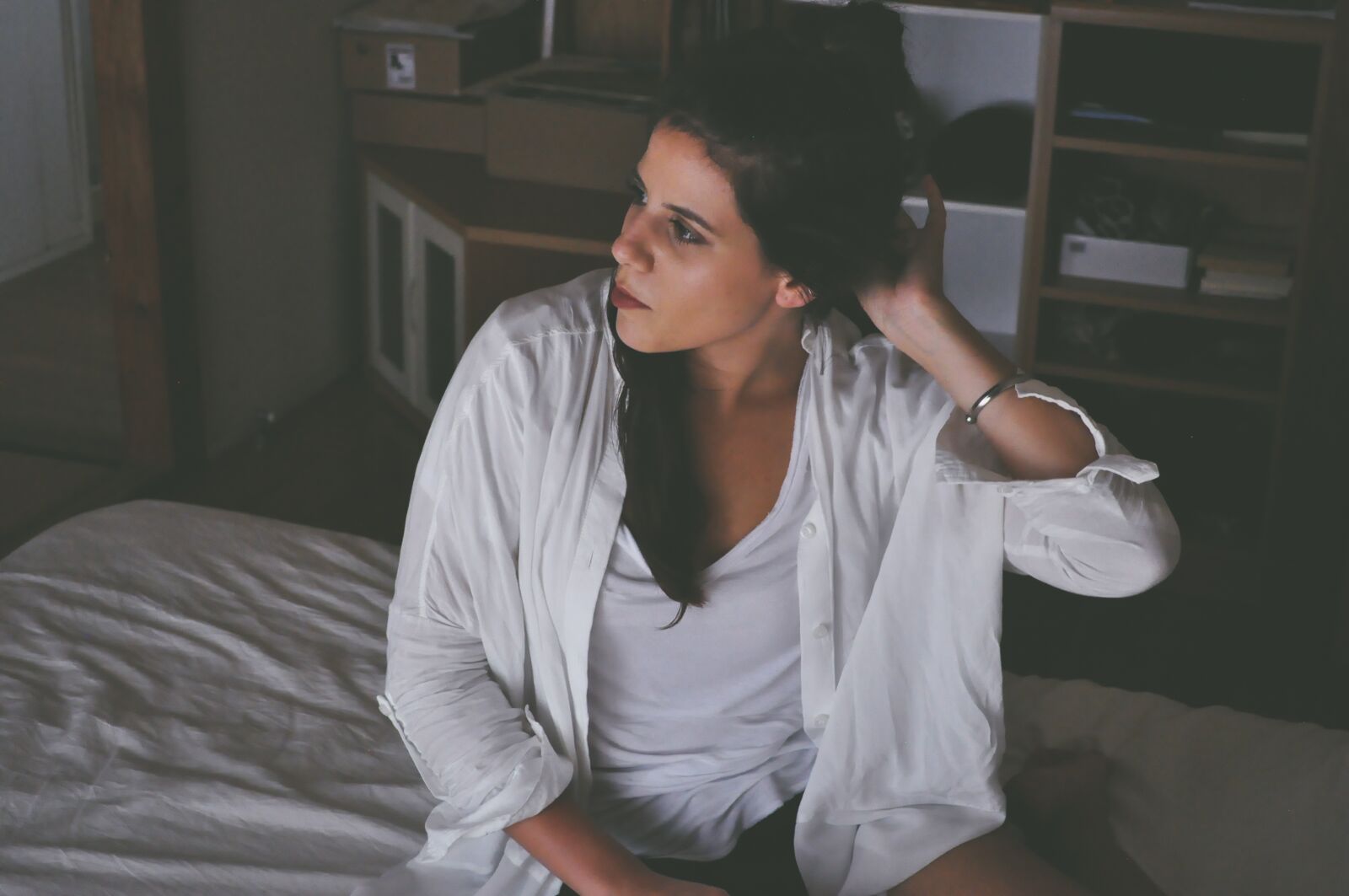 Nikon D5000 sample photo. Bed, female, person photography