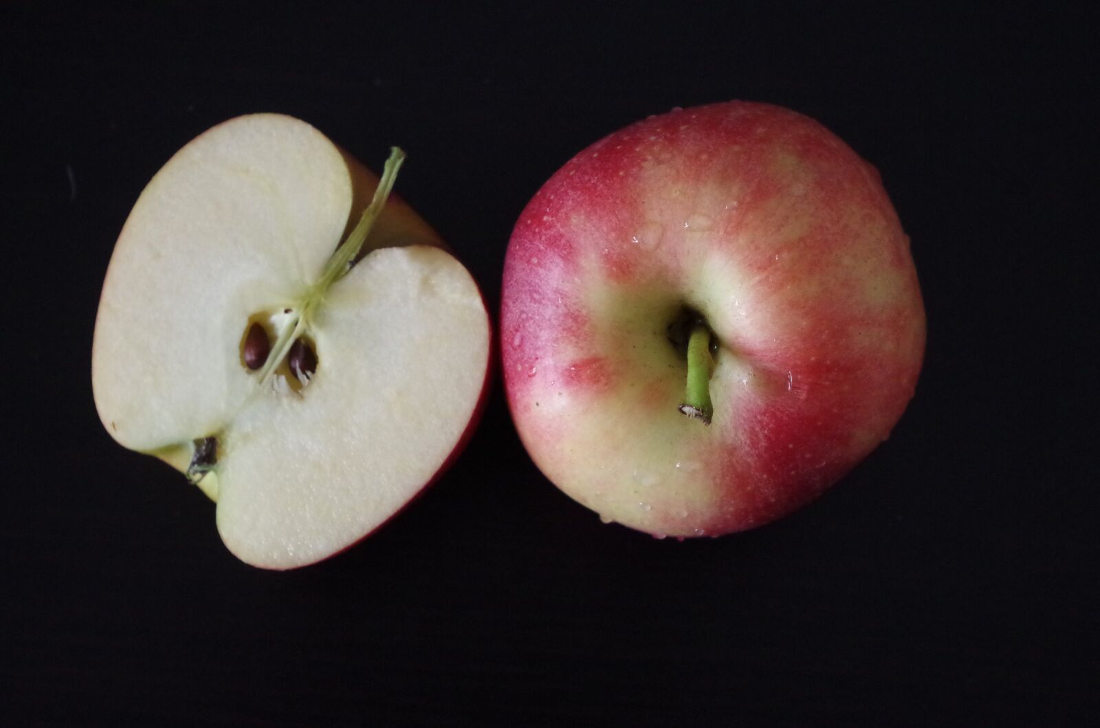 Pentax K-500 sample photo. Apple, fruit, health photography