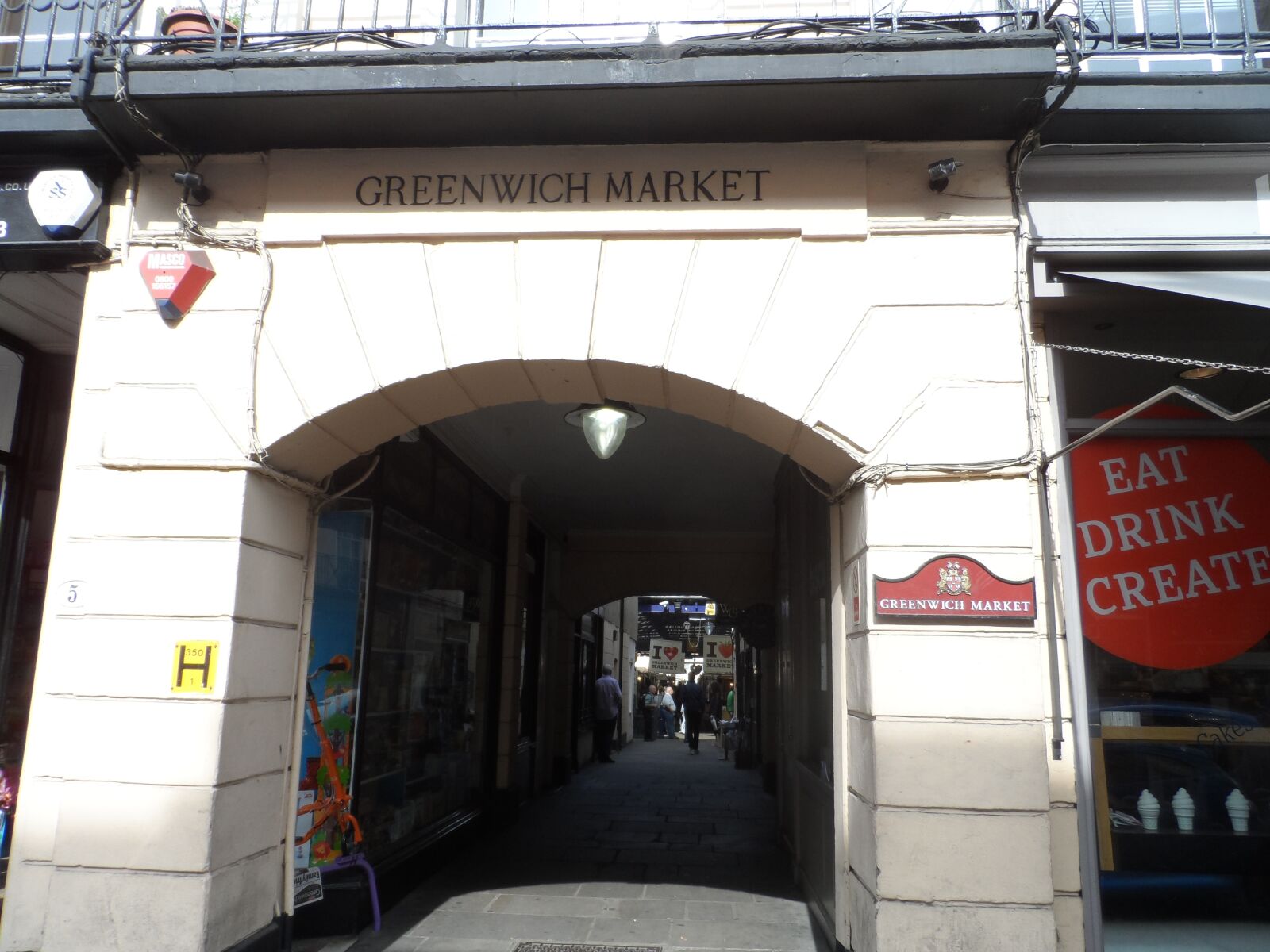 Samsung WB150 / WB150F / WB152 / WB152F / WB151 / WB151F / WB140 sample photo. Greenwich, market, london photography