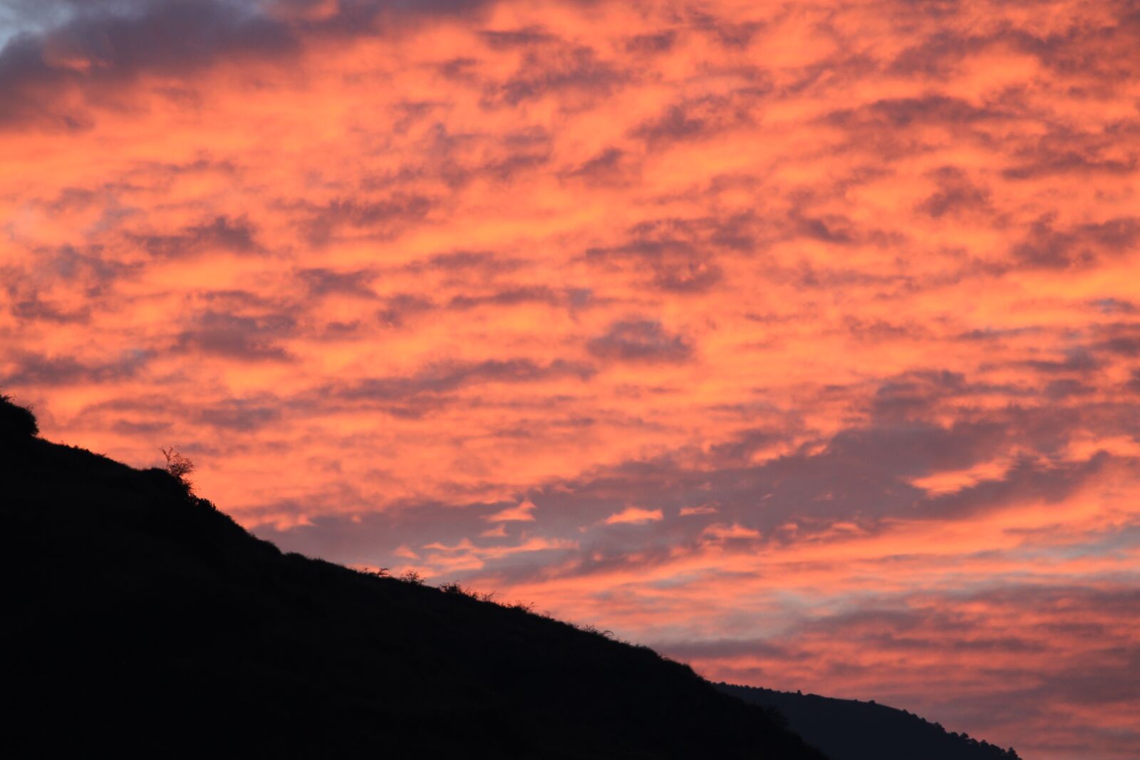 Canon EOS 7D sample photo. Sunset, burning clouds, mountain photography