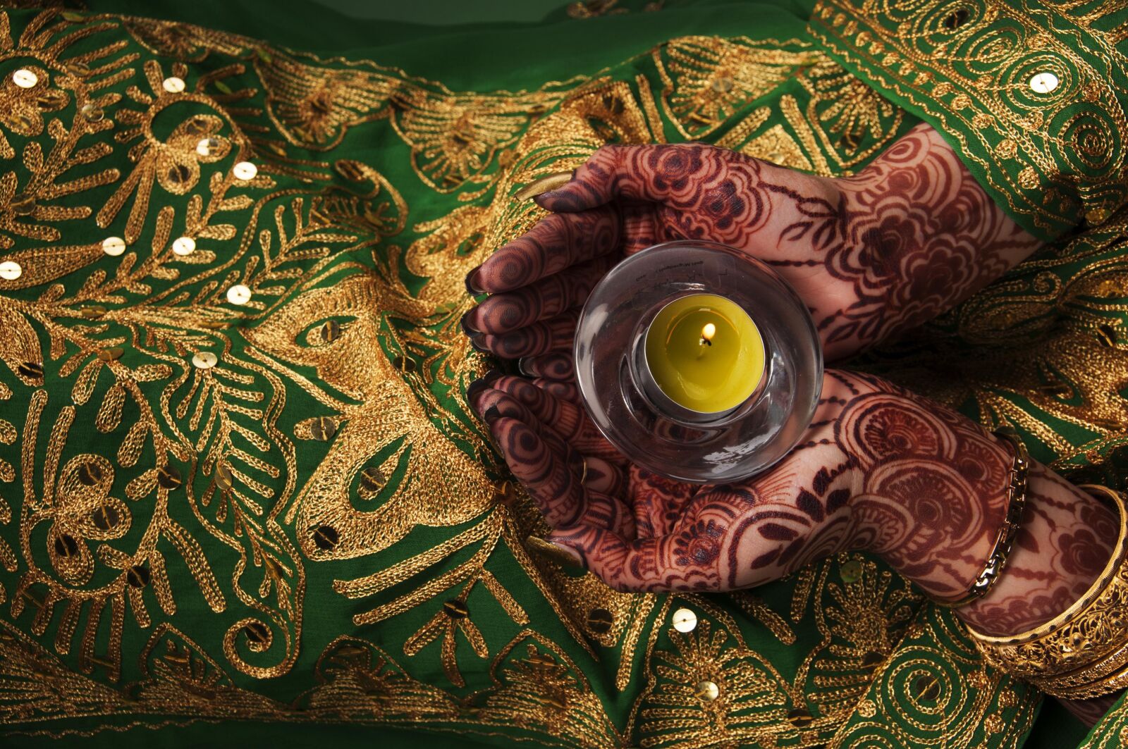 Nikon D300S sample photo. Mehndi designs, henna, bride photography