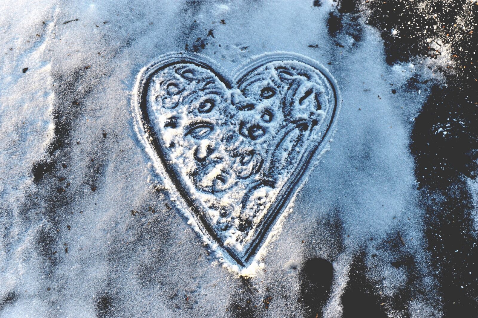 Nikon D3200 sample photo. Hear, shape, ice, outdoors photography