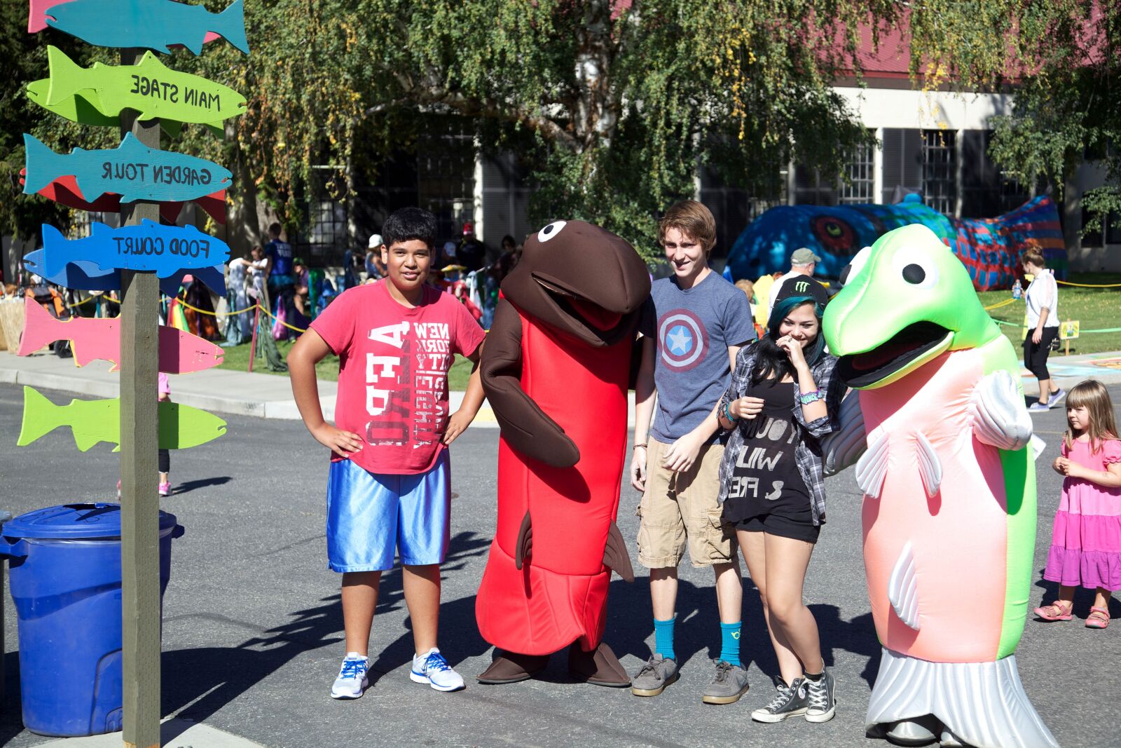 Canon EOS 5D Mark II sample photo. Children, parade, costumes photography