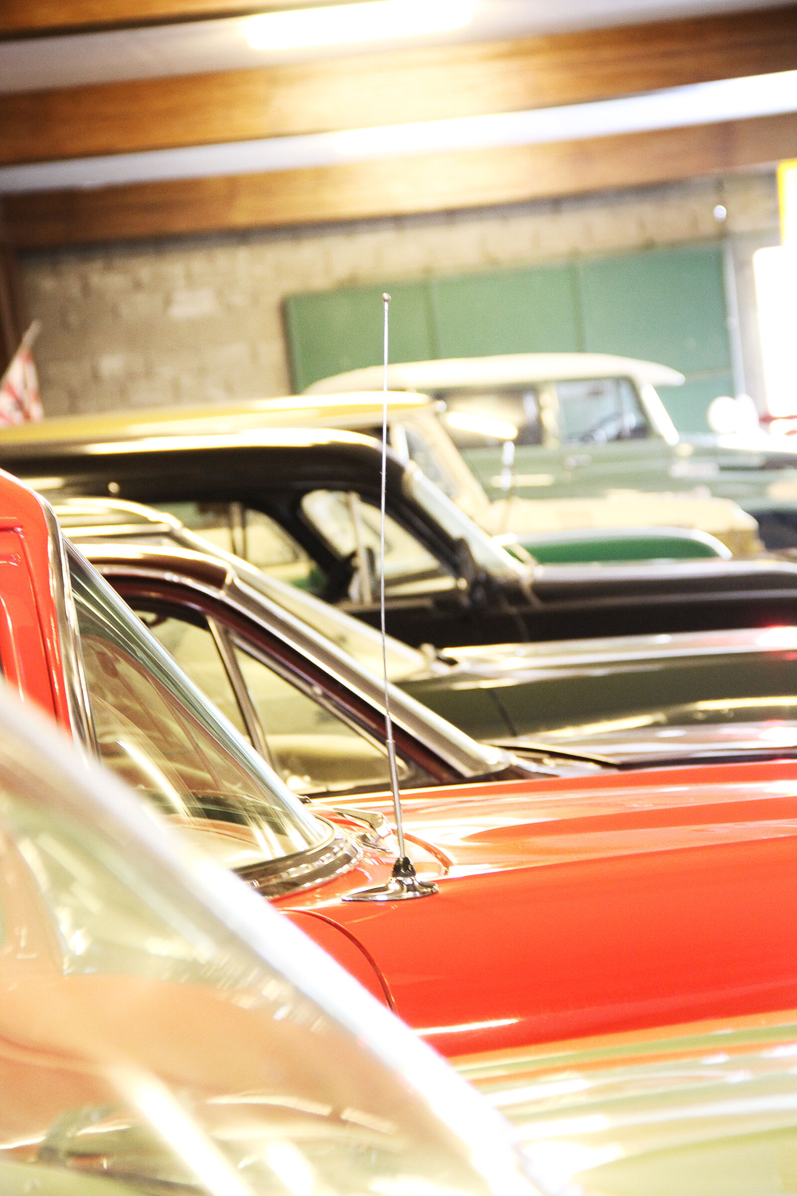 Canon EF-S 18-135mm F3.5-5.6 IS sample photo. Car, cars, museum photography