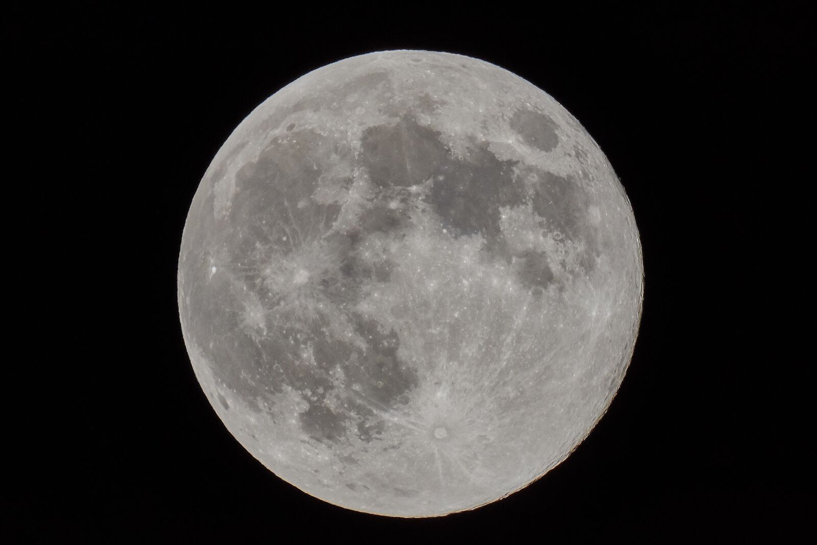 Nikon AF-S Nikkor 200-500mm F5.6E ED VR sample photo. Moon, voelmond, moonlight photography