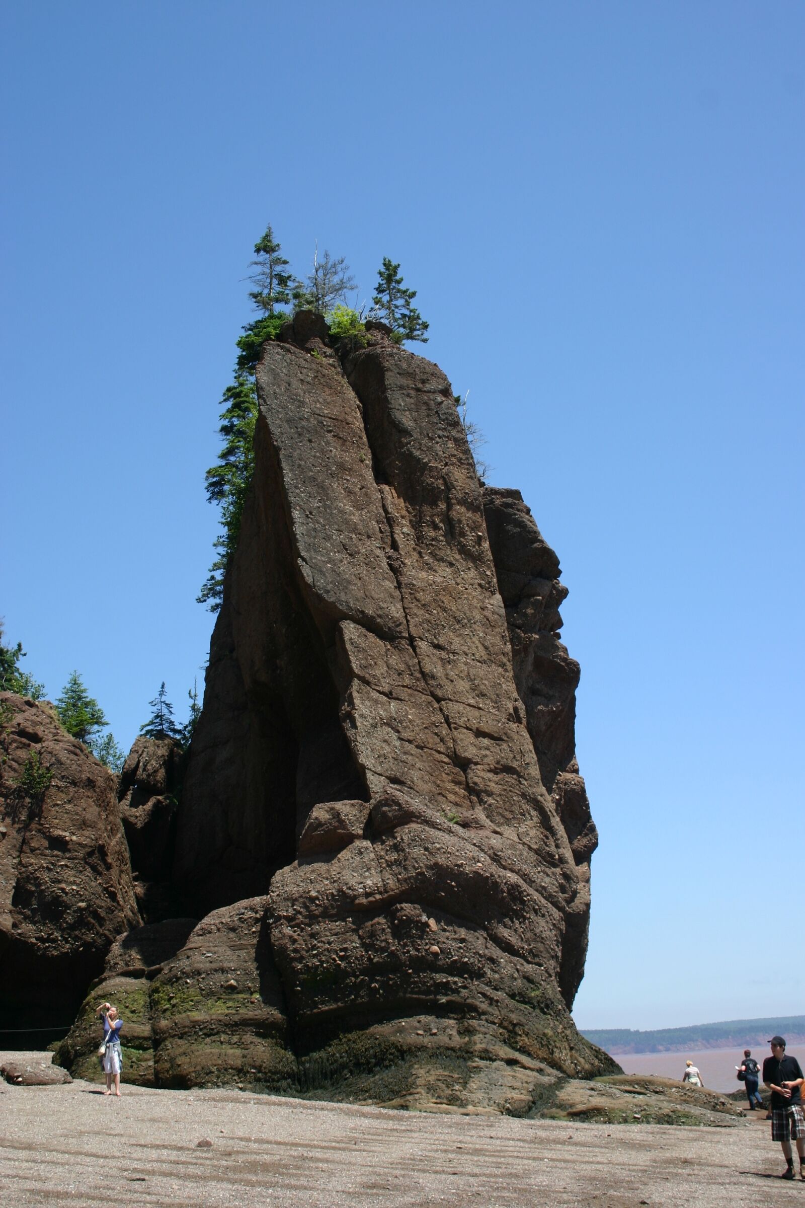 Canon EOS 300D (EOS Digital Rebel / EOS Kiss Digital) sample photo. Hopewell, rock, erosion photography