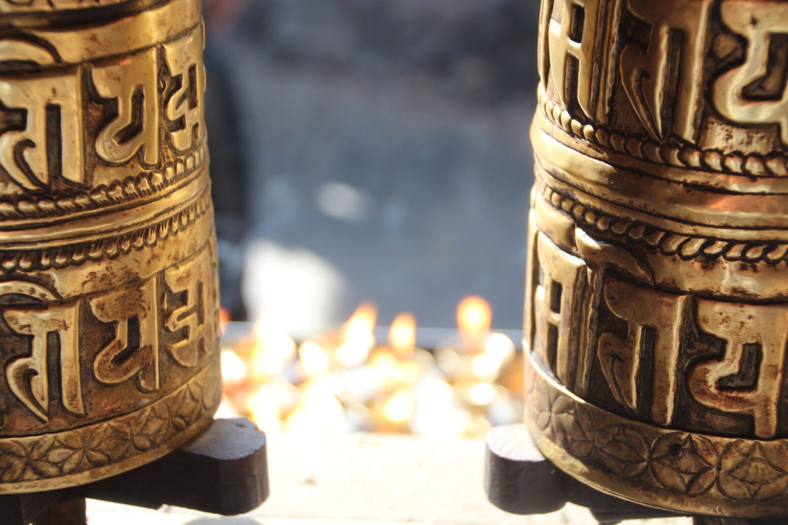 Canon EOS 600D (Rebel EOS T3i / EOS Kiss X5) sample photo. Devotion, om mani padme photography
