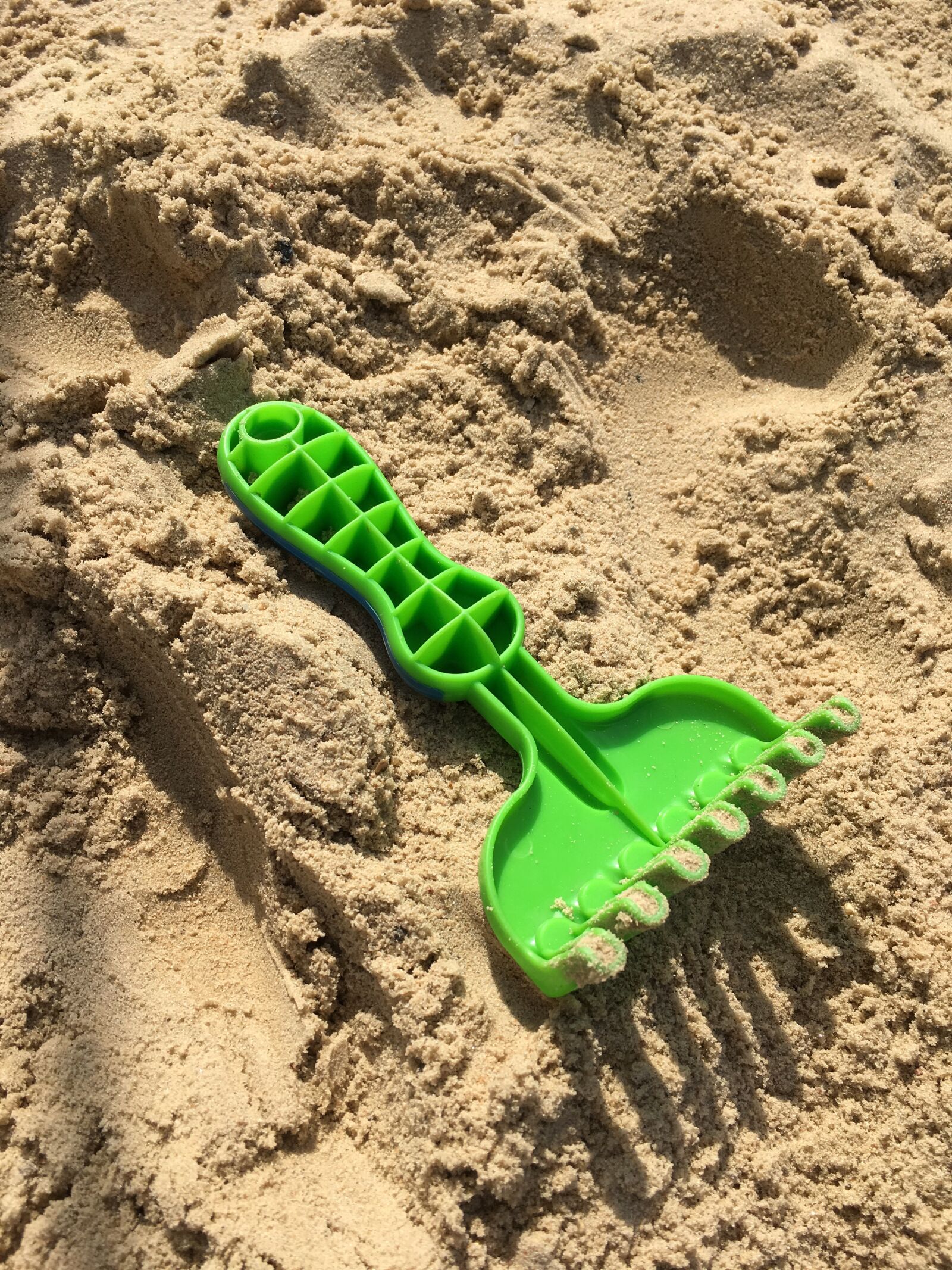 Apple iPhone 6s sample photo. Sand, sand pit, spie photography