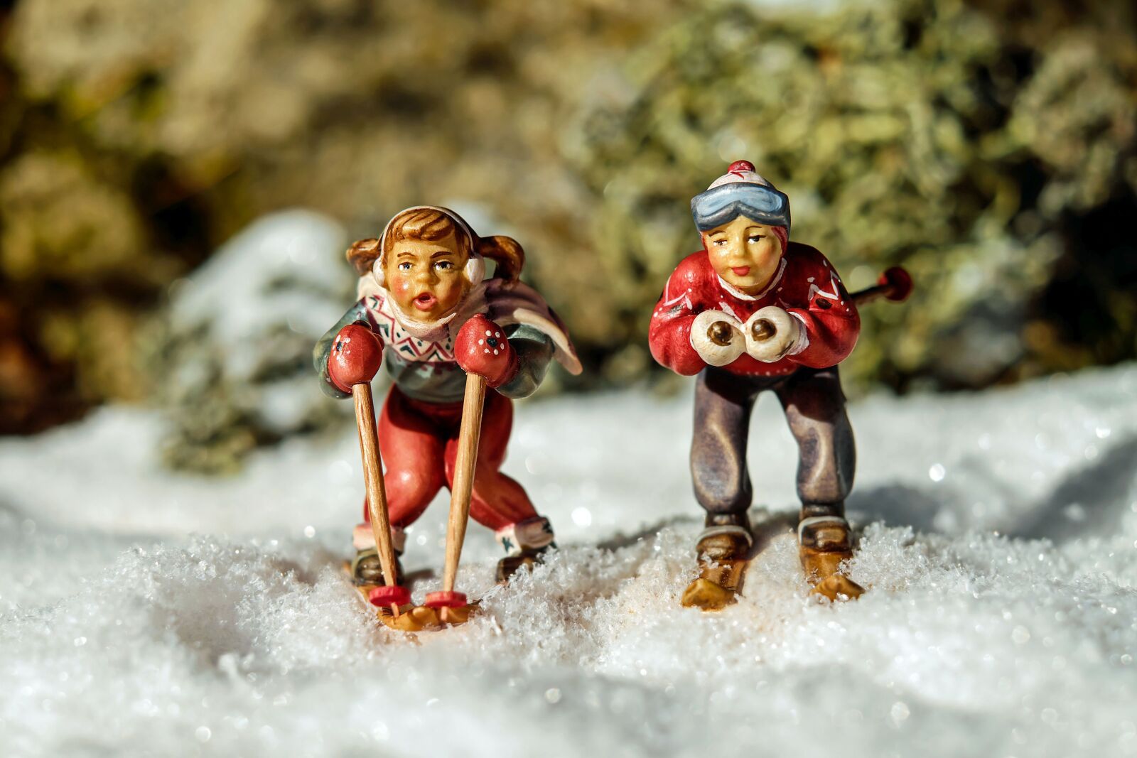 Fujifilm X-T10 + Fujifilm XF 35mm F1.4 R sample photo. Skiing, backcountry skiiing, winter photography