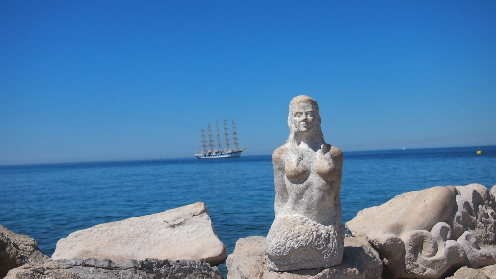 Olympus PEN E-PL3 sample photo. Sea, statue, mermaid photography