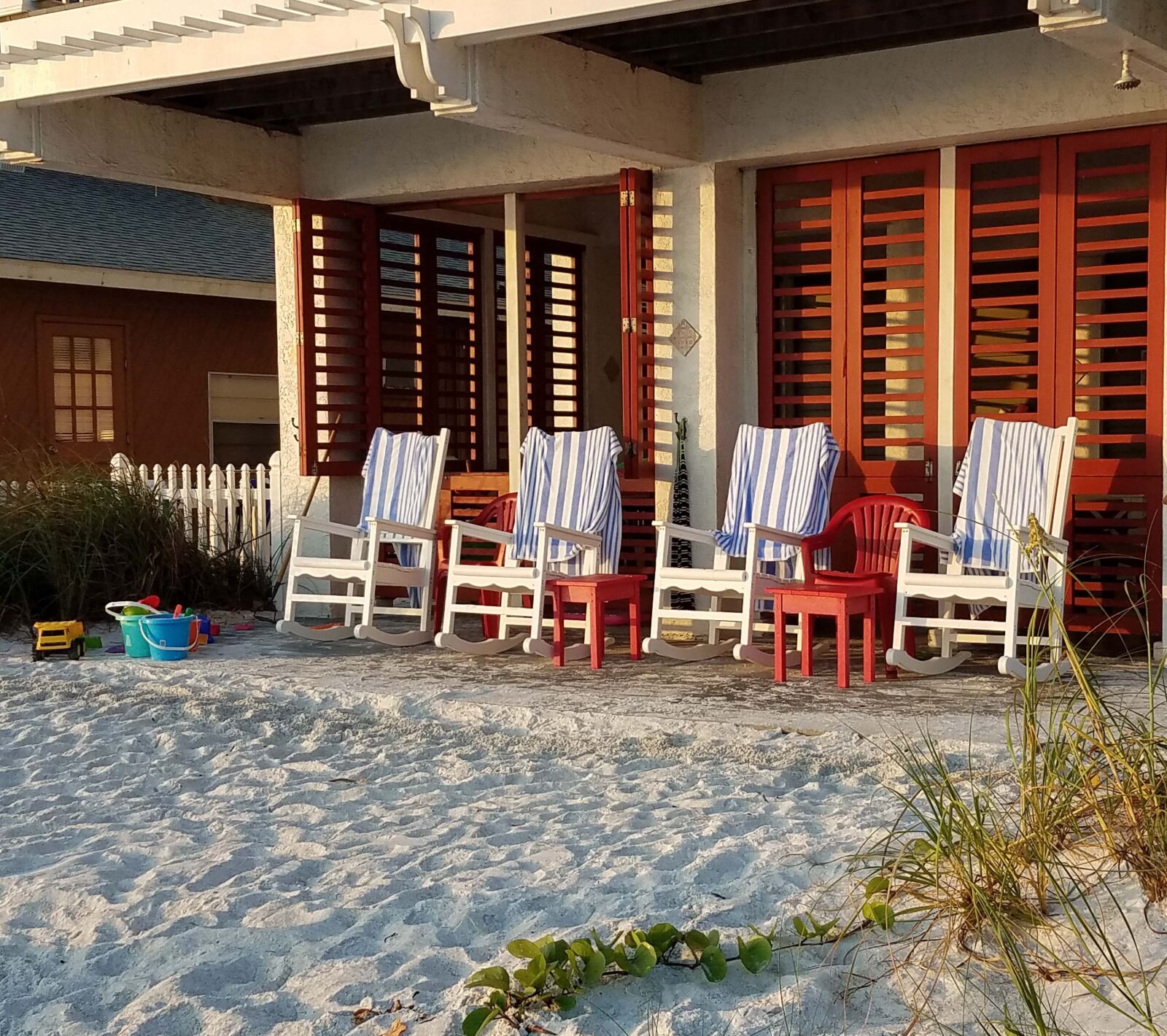 Samsung Galaxy S7 Edge sample photo. Beach house, beach, sand photography