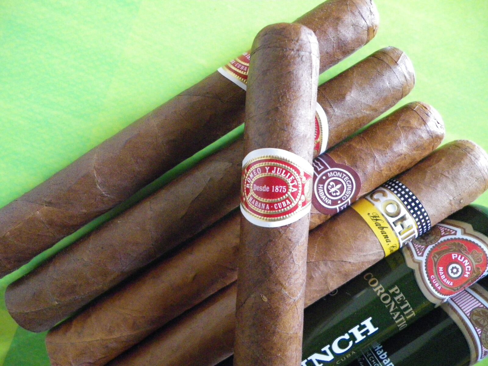 Pentax Optio P80 sample photo. Cigar, cuba, romeo julieta photography