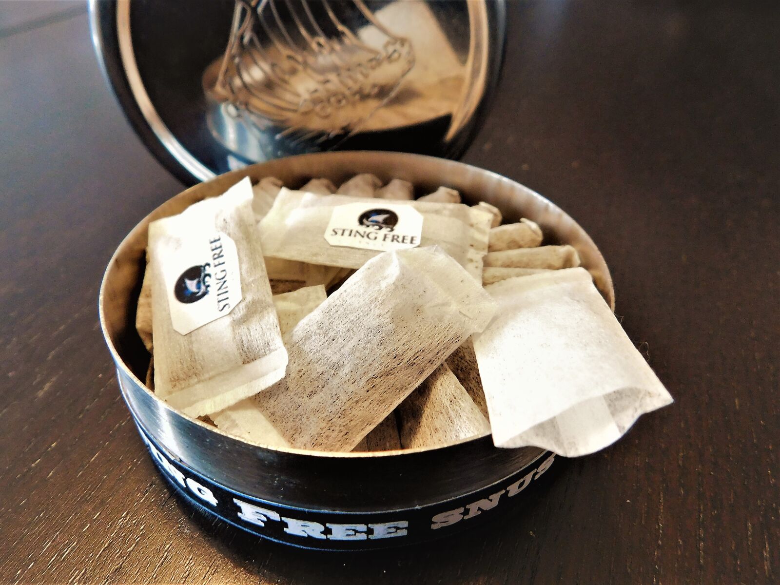 Nikon Coolpix L840 sample photo. Snuff, sniff, portion snus photography