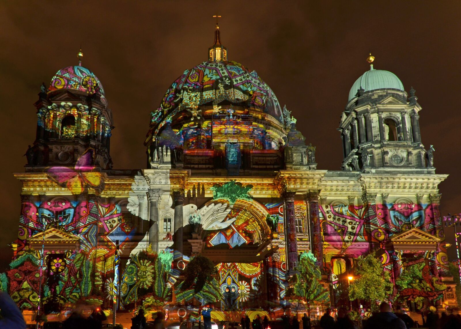 Nikon D5100 sample photo. Berlin cathedral, berlin, festival photography
