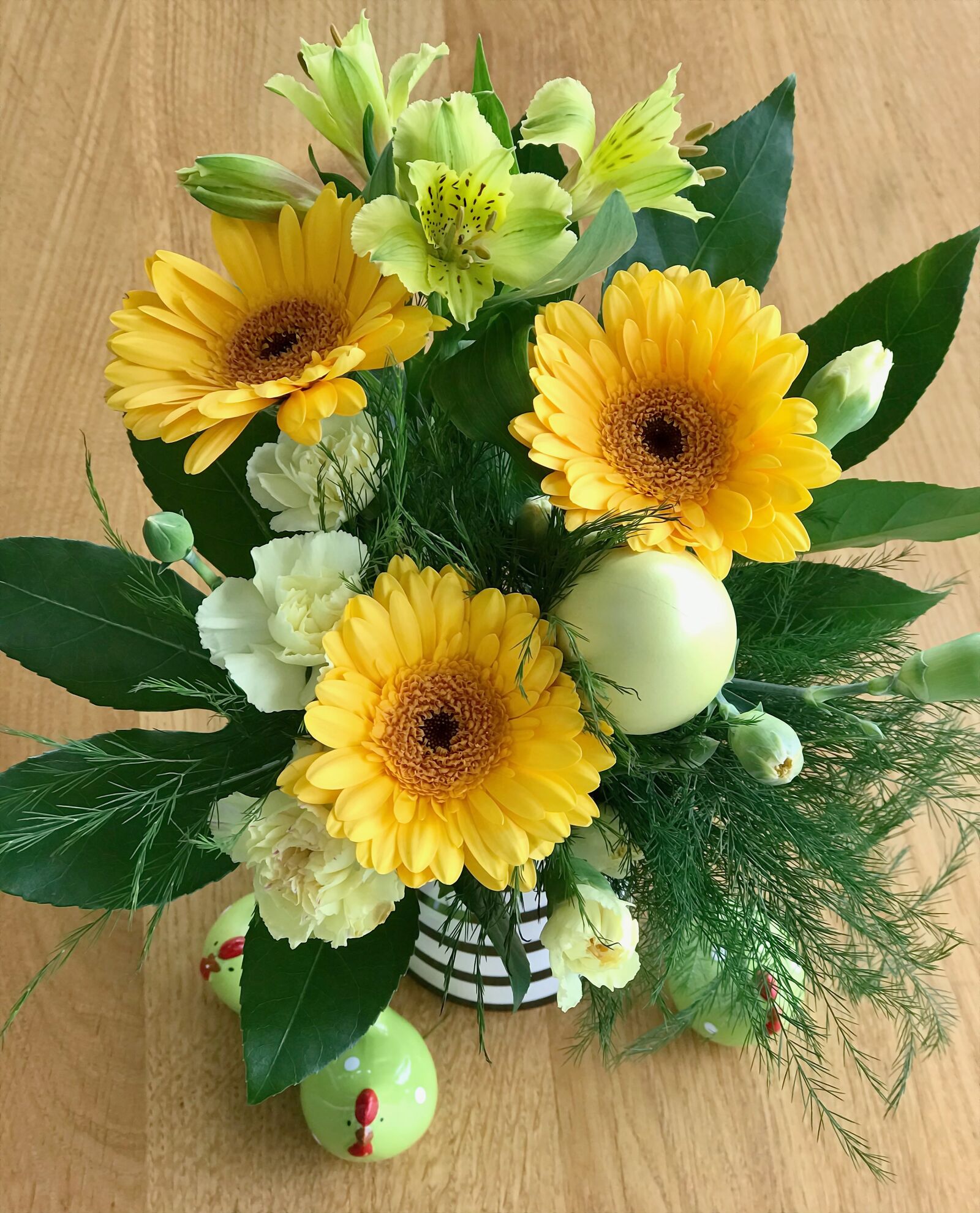 Apple iPhone 7 Plus sample photo. Easter bundles, easter, bouquet photography