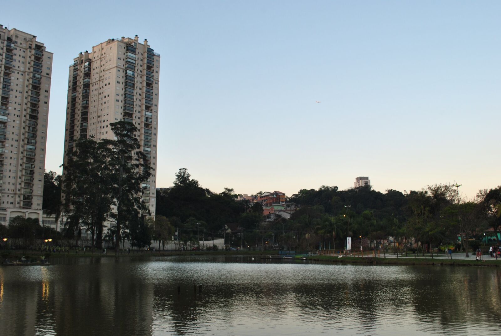 Nikon D3000 sample photo. Park, lake, trees photography