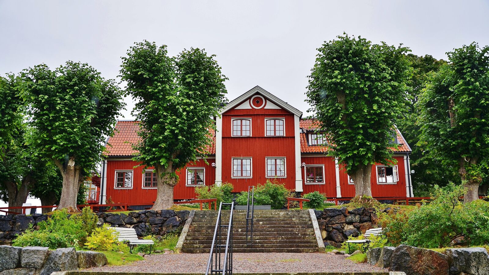 Nikon D7000 sample photo. House, steps, garden photography