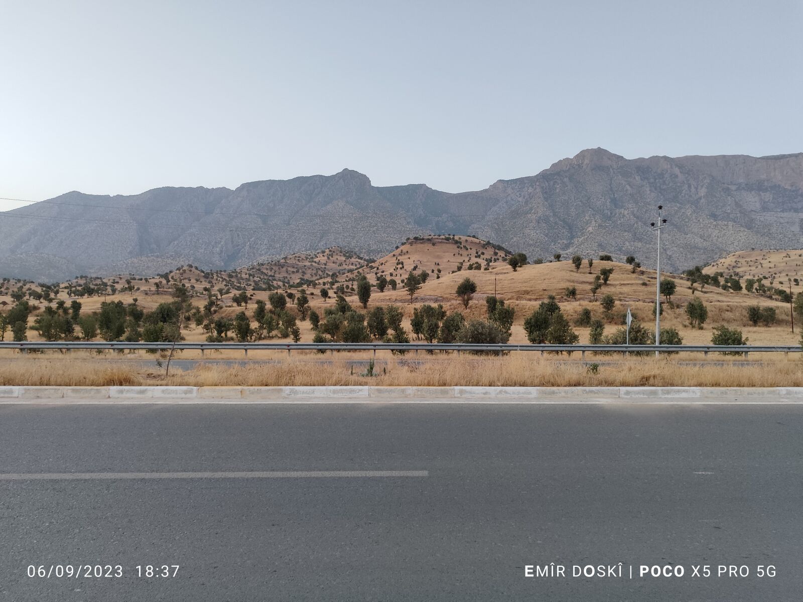 Xiaomi 22101320G sample photo. شێلادزێ photography