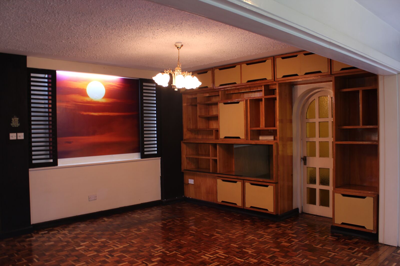 Canon EOS 600D (Rebel EOS T3i / EOS Kiss X5) sample photo. House, space, living photography