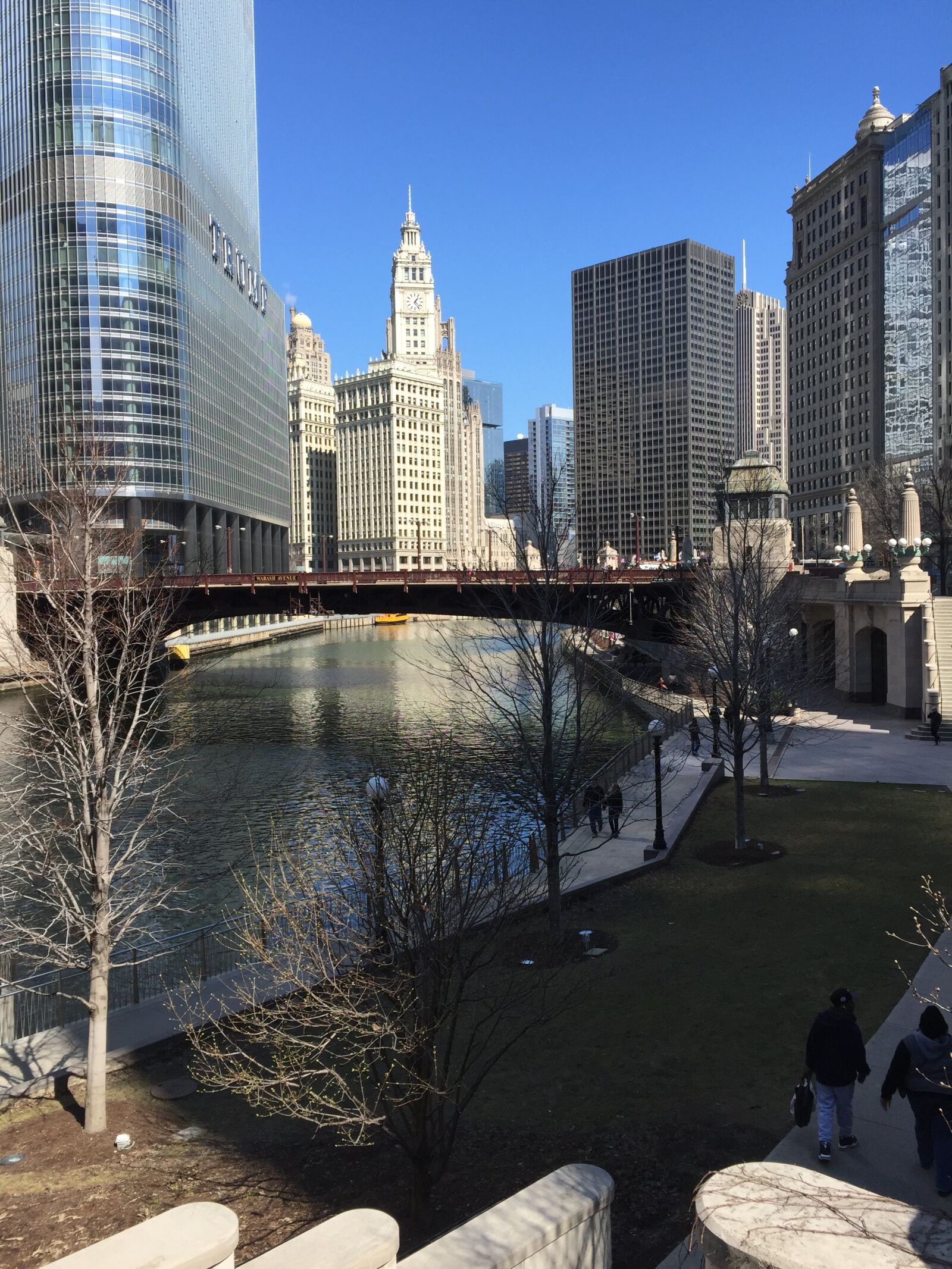 iPhone 6 Plus back camera 4.15mm f/2.2 sample photo. Chicago, city, skyscrapers photography
