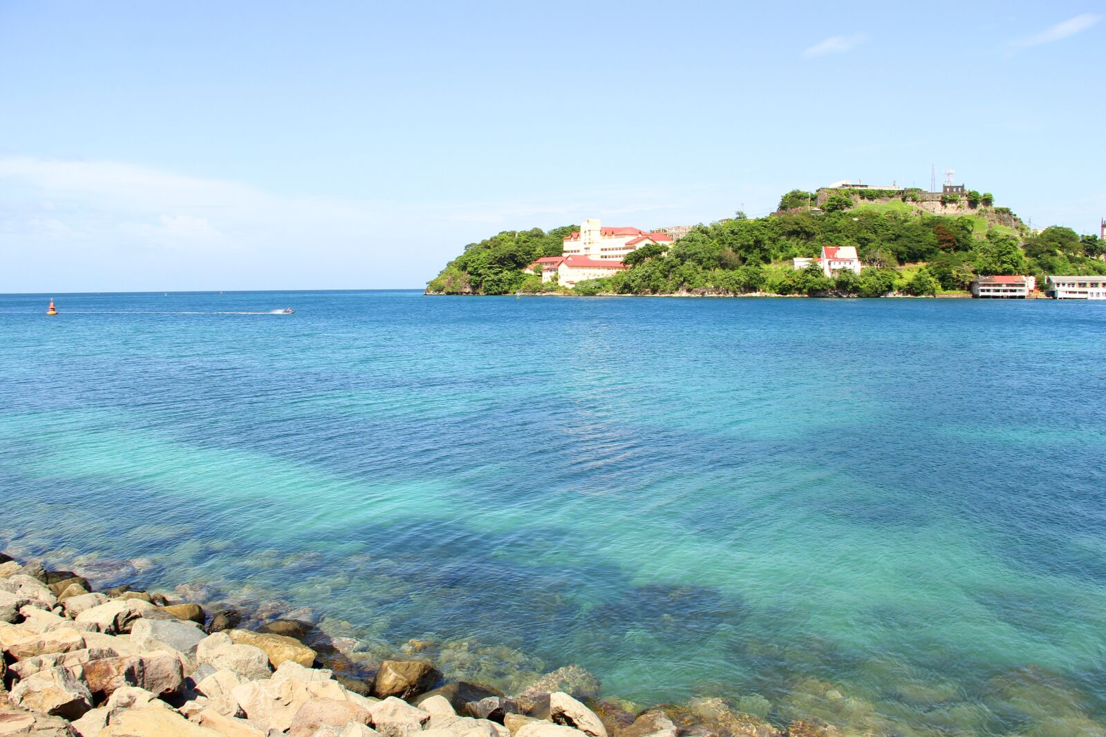 Canon EF-S 18-135mm F3.5-5.6 IS sample photo. View, landscape, grenada photography
